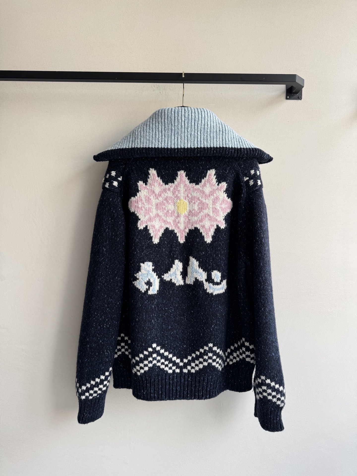 Louisvuitto*🆕联名Nigo系列Monogram花㚏提花重工拉链外套！重工定位立体撞色嵌花工艺