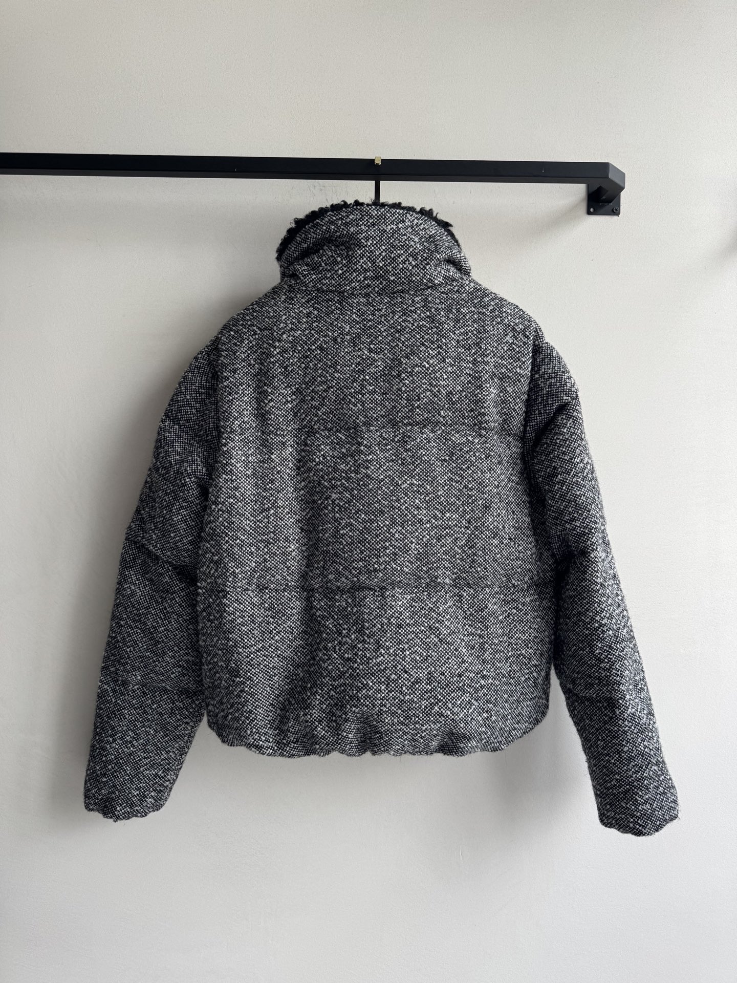 Moncler Short Down Jacket: Warm, Stylish, and Perfect for Winter 3 i1759635427608 2246 0 4
