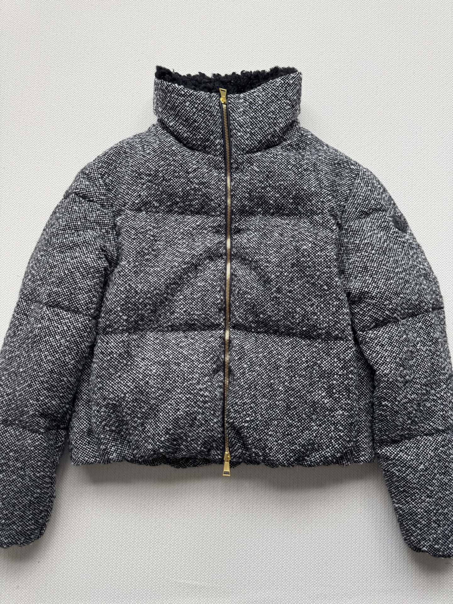 Moncler Short Down Jacket: Warm, Stylish, and Perfect for Winter 4 i1759635430387 1767 0 1