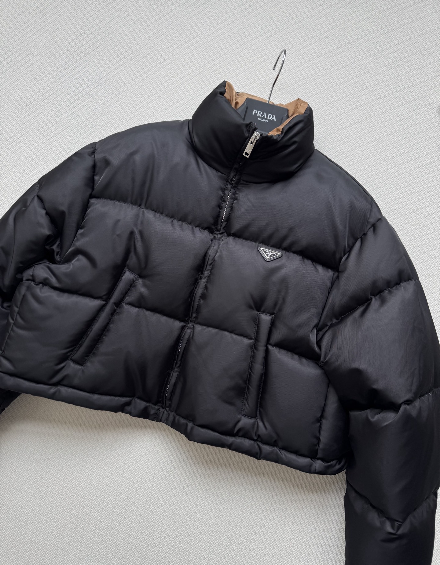 Prad*🆕25FW秋冬新款 立领拉链羽绒服外套丨⚠独家yb开发！高版出品！原版定制科技面料质感超赞 青