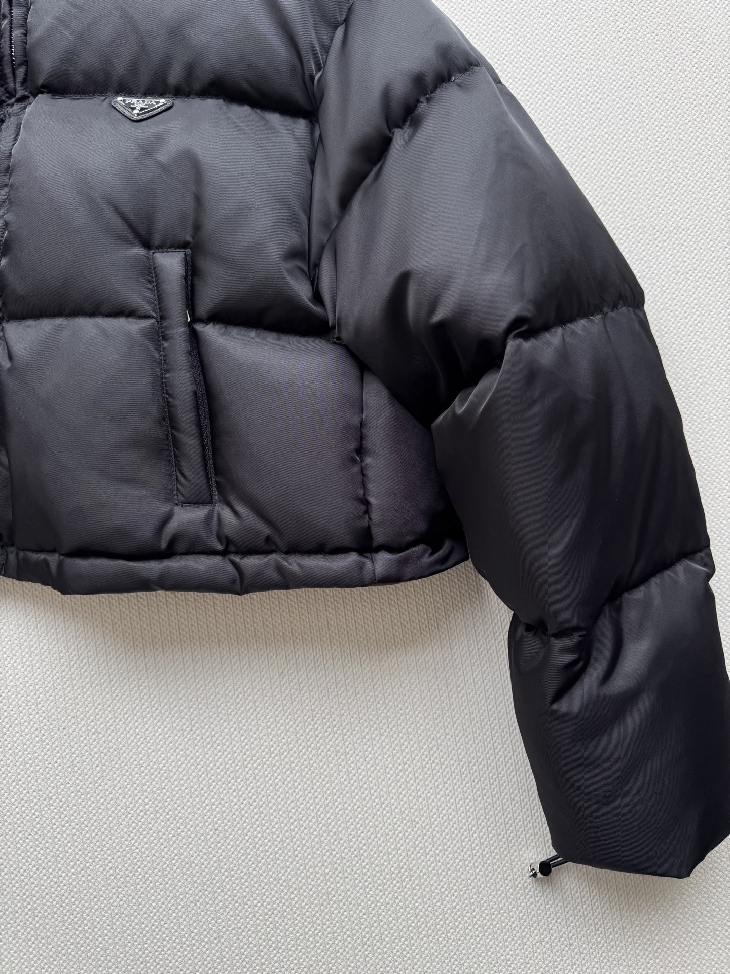 Prad*🆕25FW秋冬新款 立领拉链羽绒服外套丨⚠独家yb开发！高版出品！原版定制科技面料质感超赞 青