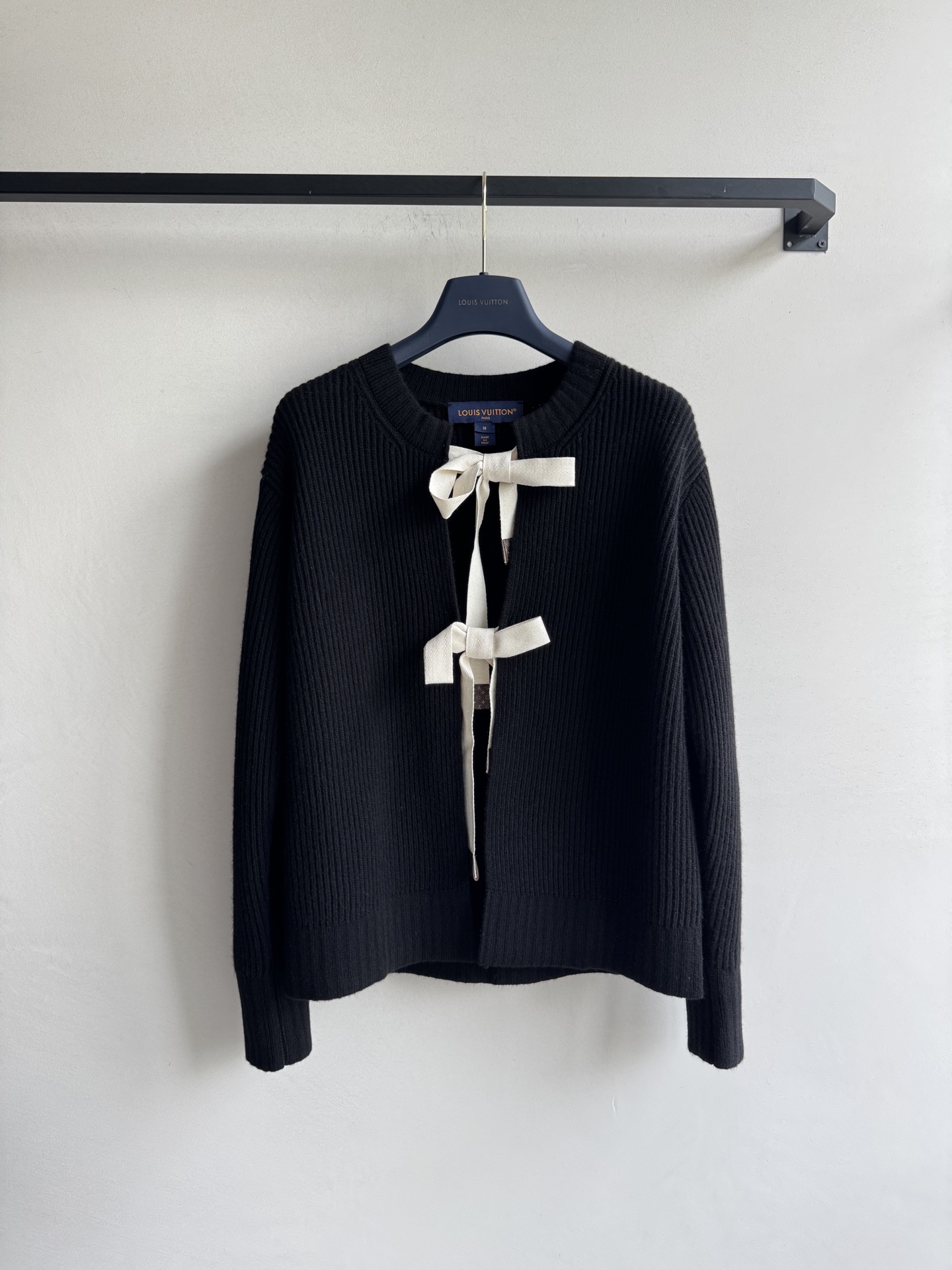 LouisVuitto*🆕新款，羊绒开衫ＳＭＬ.