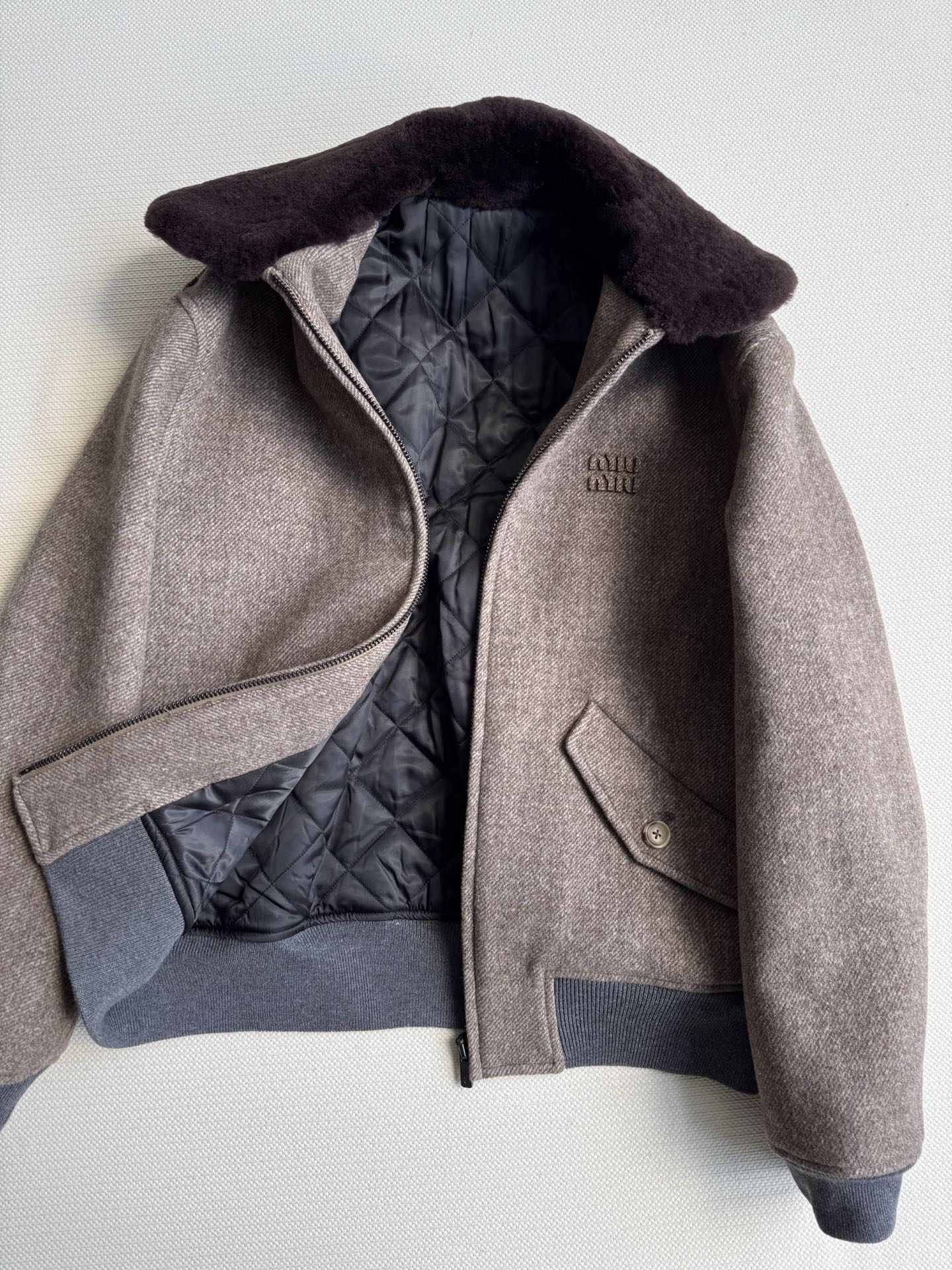 Elegant Wool Blend Coat with Leather Collar & Embroidered Logo - Warm & Stylish 5 i1759817781088 7186 0 3