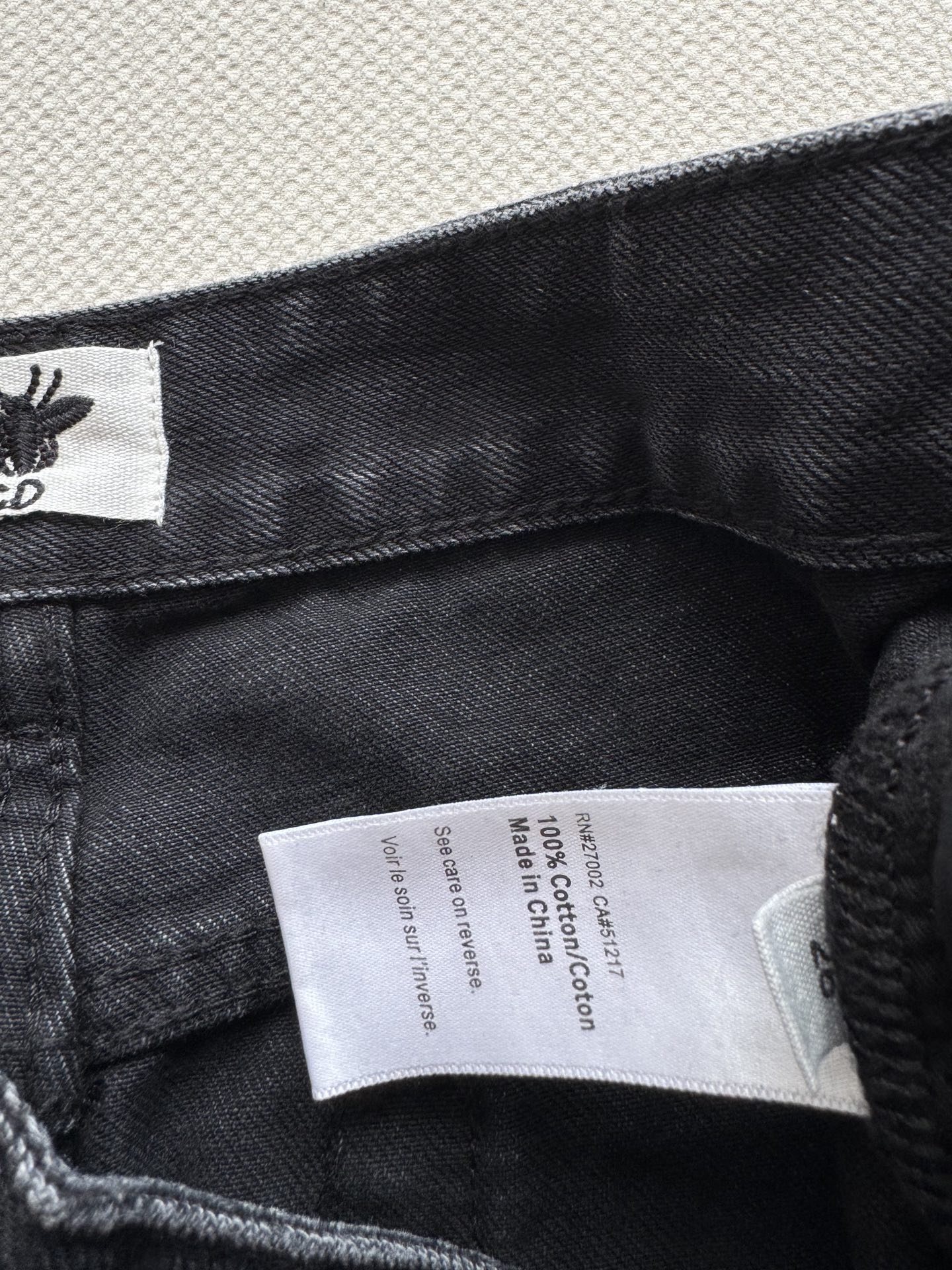 Dio*🆕新款，休闲牛仔裤👖直筒版型好显瘦ＳＭＬ.