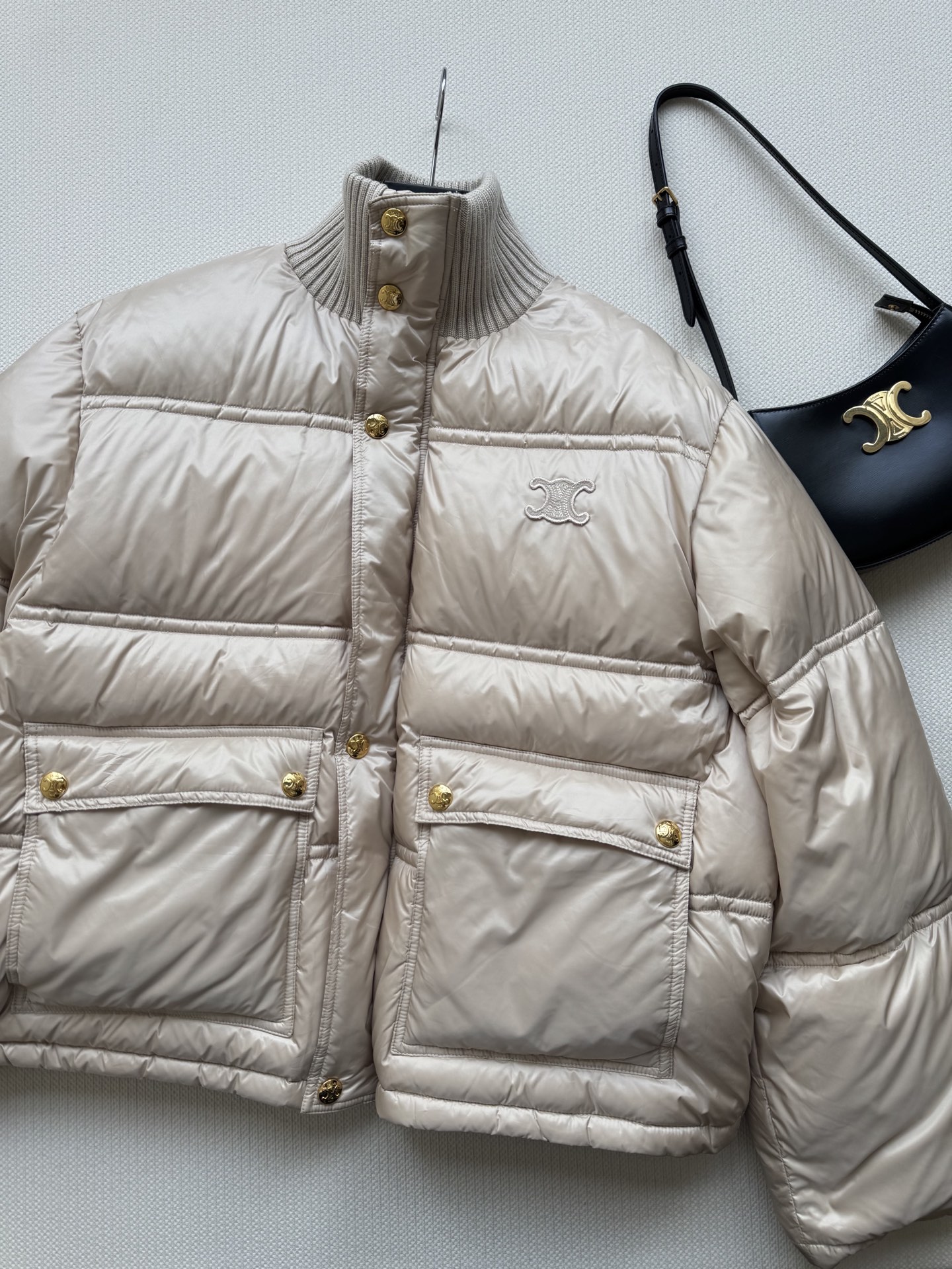 Celin* 🆕25FW秋冬新款 撞色针织领羽绒外套丨⚠原版开发 高版出品！羽绒面料，质感高级且低调内敛