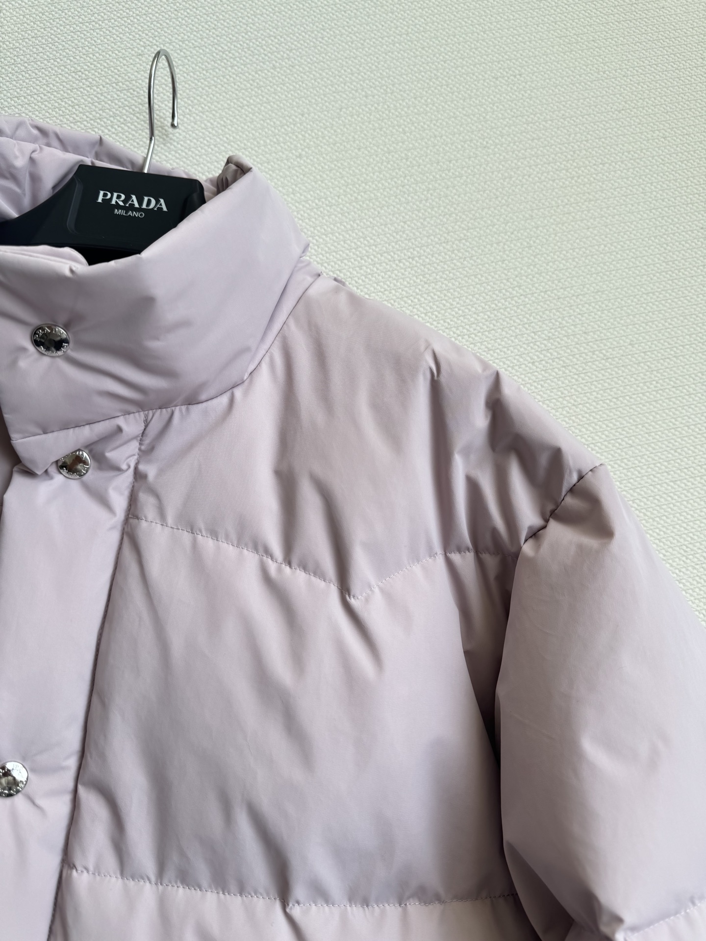 Prad* 25Fw秋冬新款 连帽羽绒服丨⚠独家yb开发！高版出品！采用品牌标志性的 Re-Nylon 