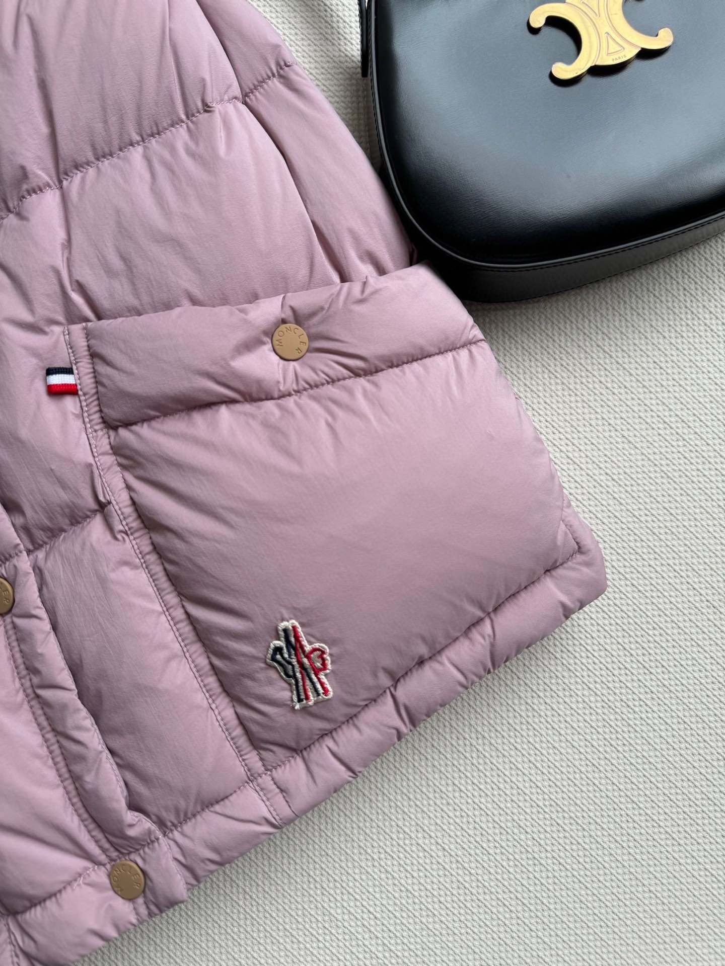 Moncler Color Block Padded Vest with Embroidered Logo - Casual & Warm 8 i1761543598459 8290 0 6