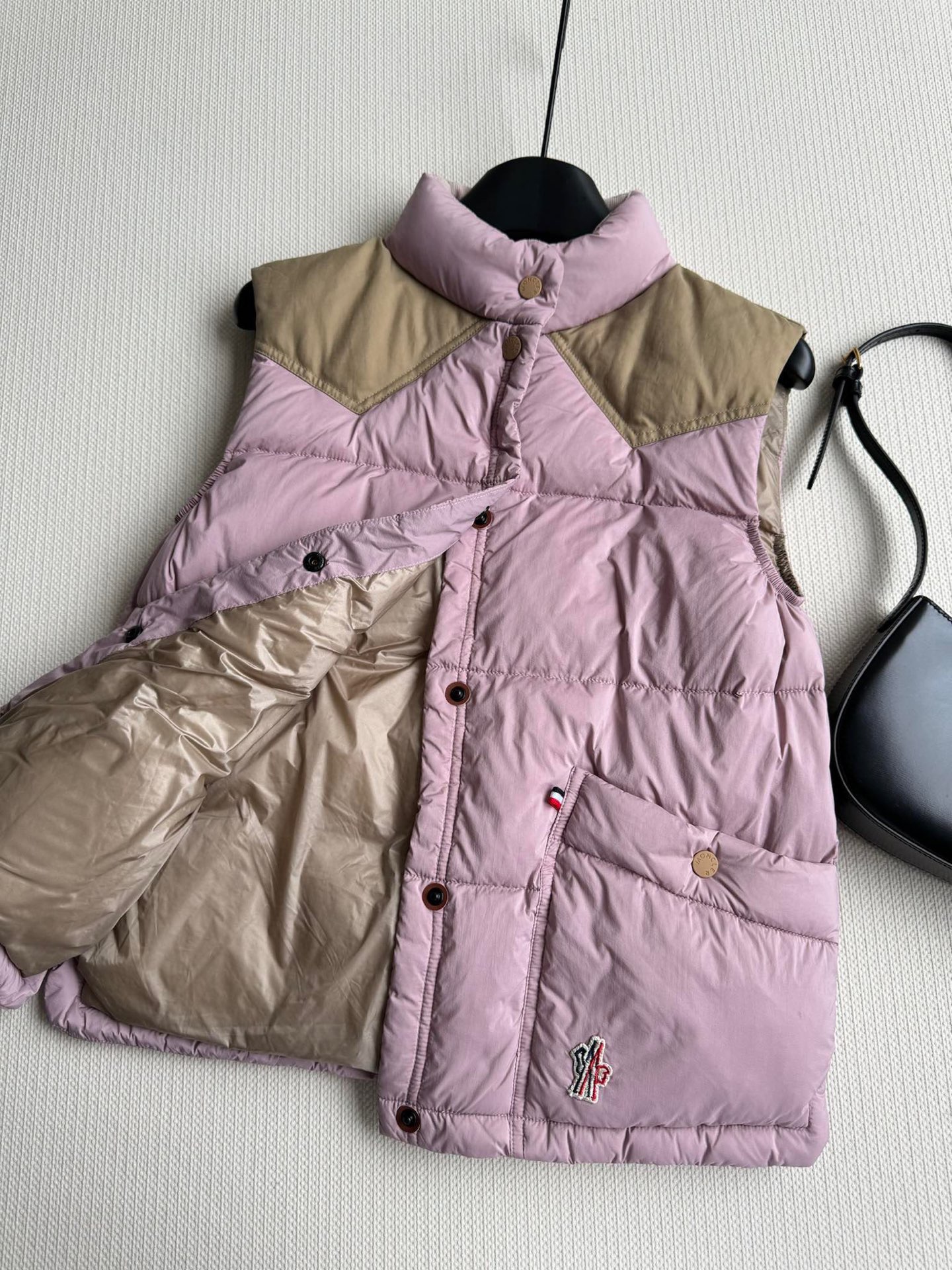 Moncler Color Block Padded Vest with Embroidered Logo - Casual & Warm 5 i1761543598480 3406 0 3