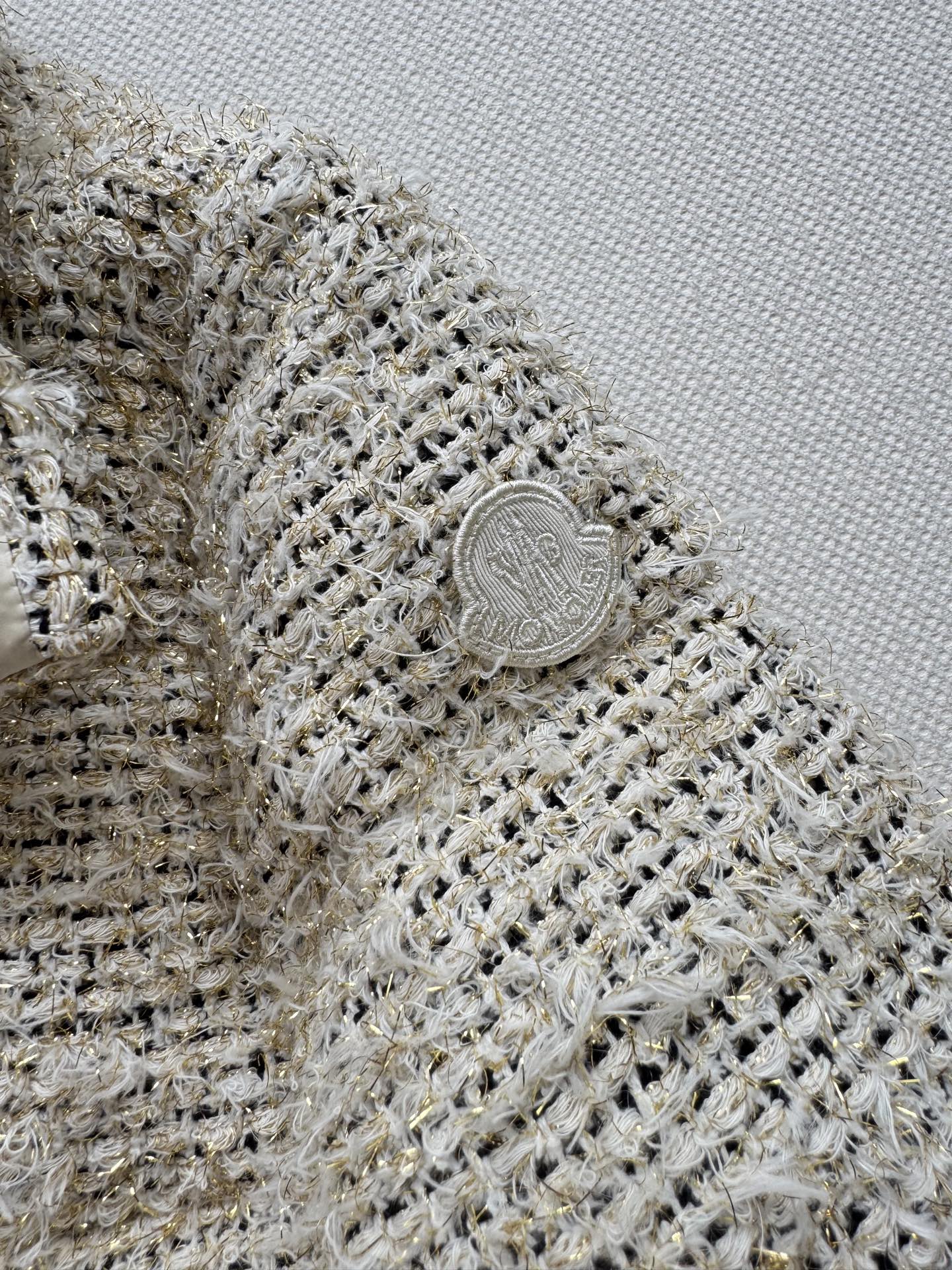 Moncle*🆕新款羽绒外套，小香风外层，一整个千金香奶奶可以盖住pp的短款！配上长丁靴就是大长腿了内胆