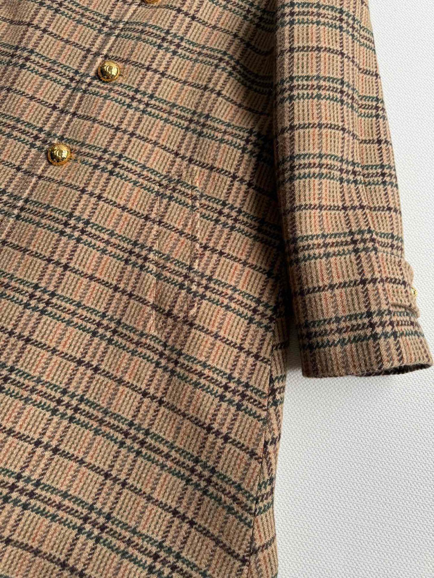 Celin*🆕新款，YB开发复古格子外套，对格羊毛大衣，可盐可甜的一款👏出货啦！！！.