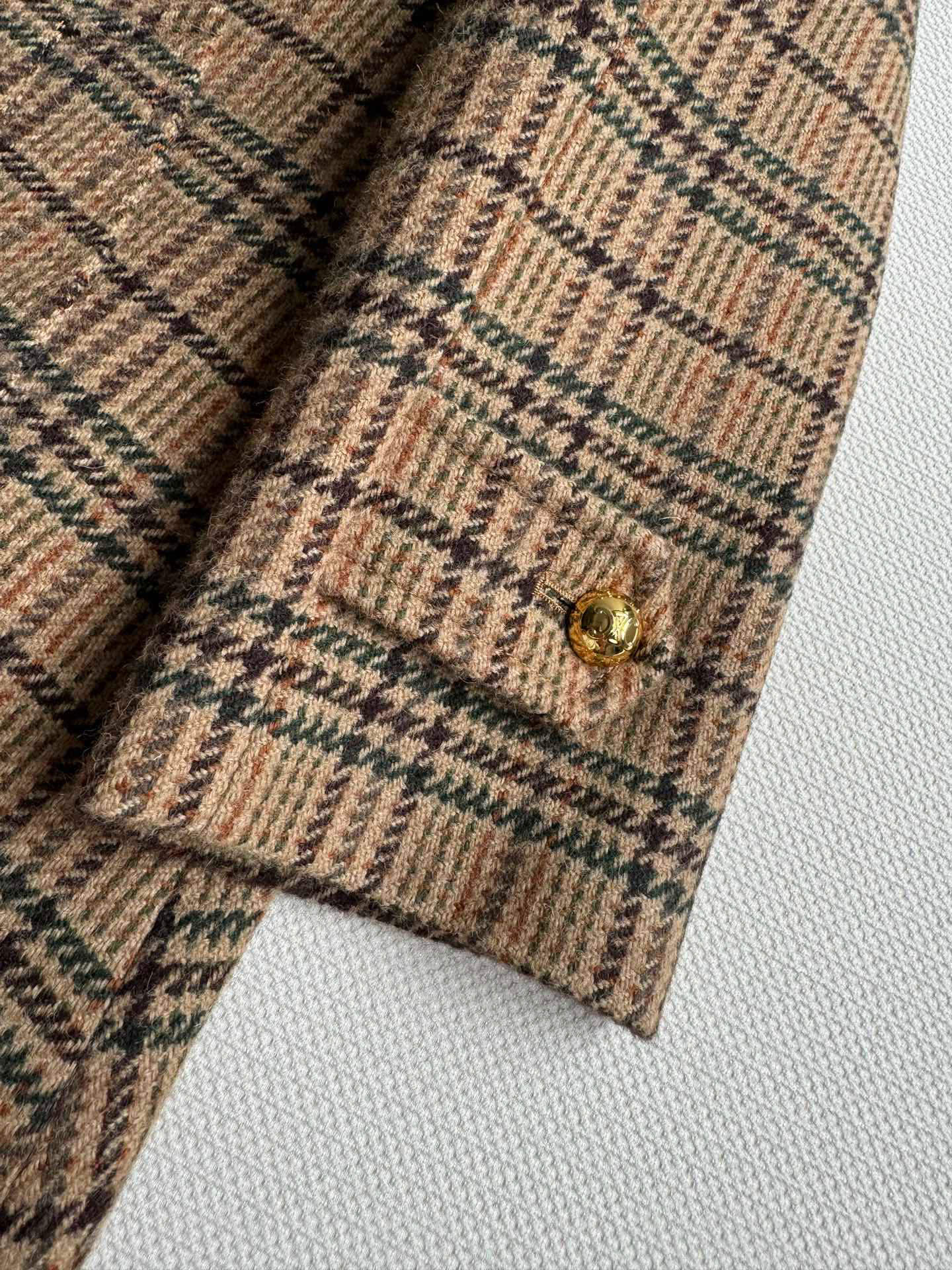 Celin*🆕新款，YB开发复古格子外套，对格羊毛大衣，可盐可甜的一款👏出货啦！！！.