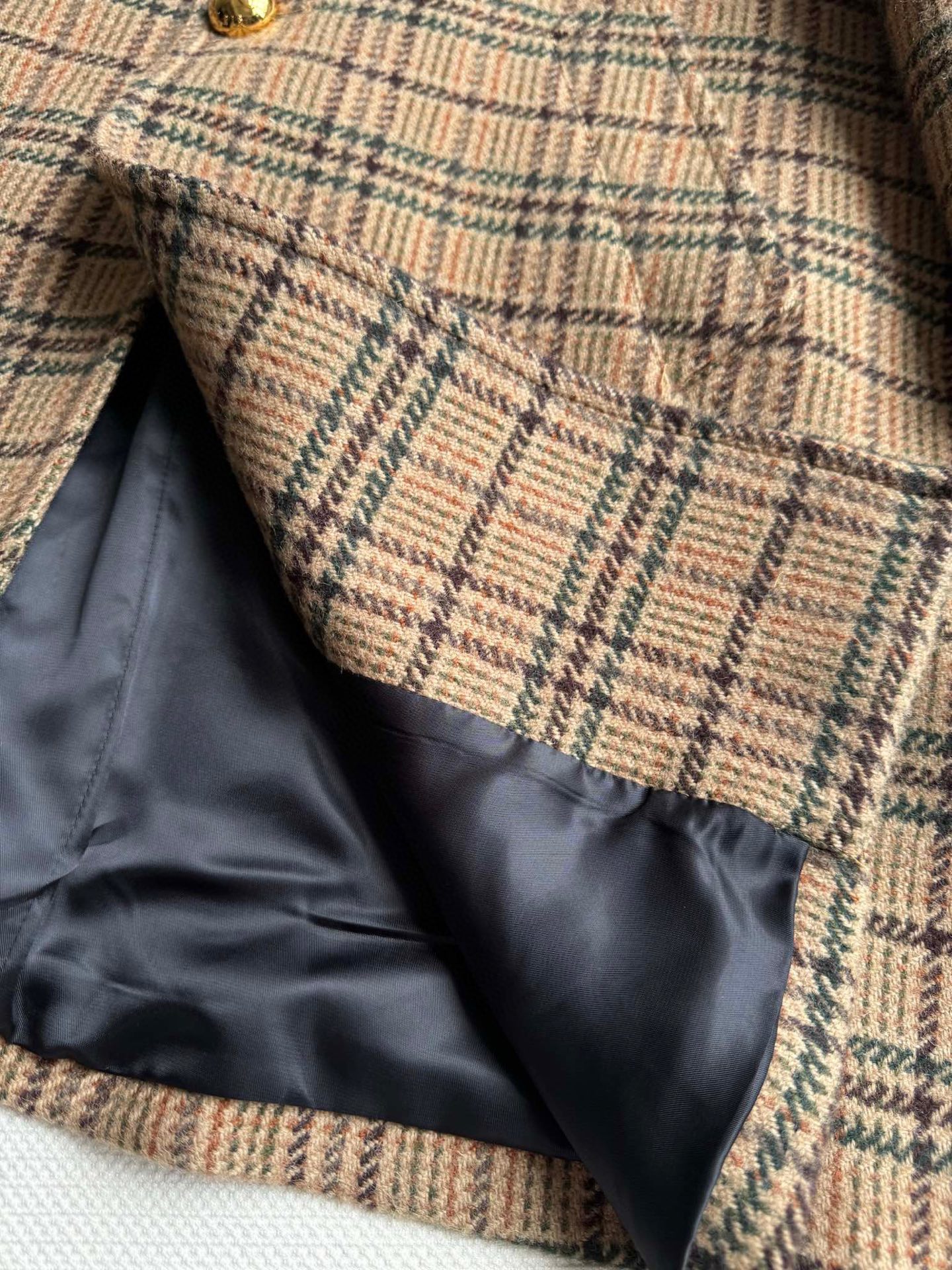 Celin*🆕新款，YB开发复古格子外套，对格羊毛大衣，可盐可甜的一款👏出货啦！！！.