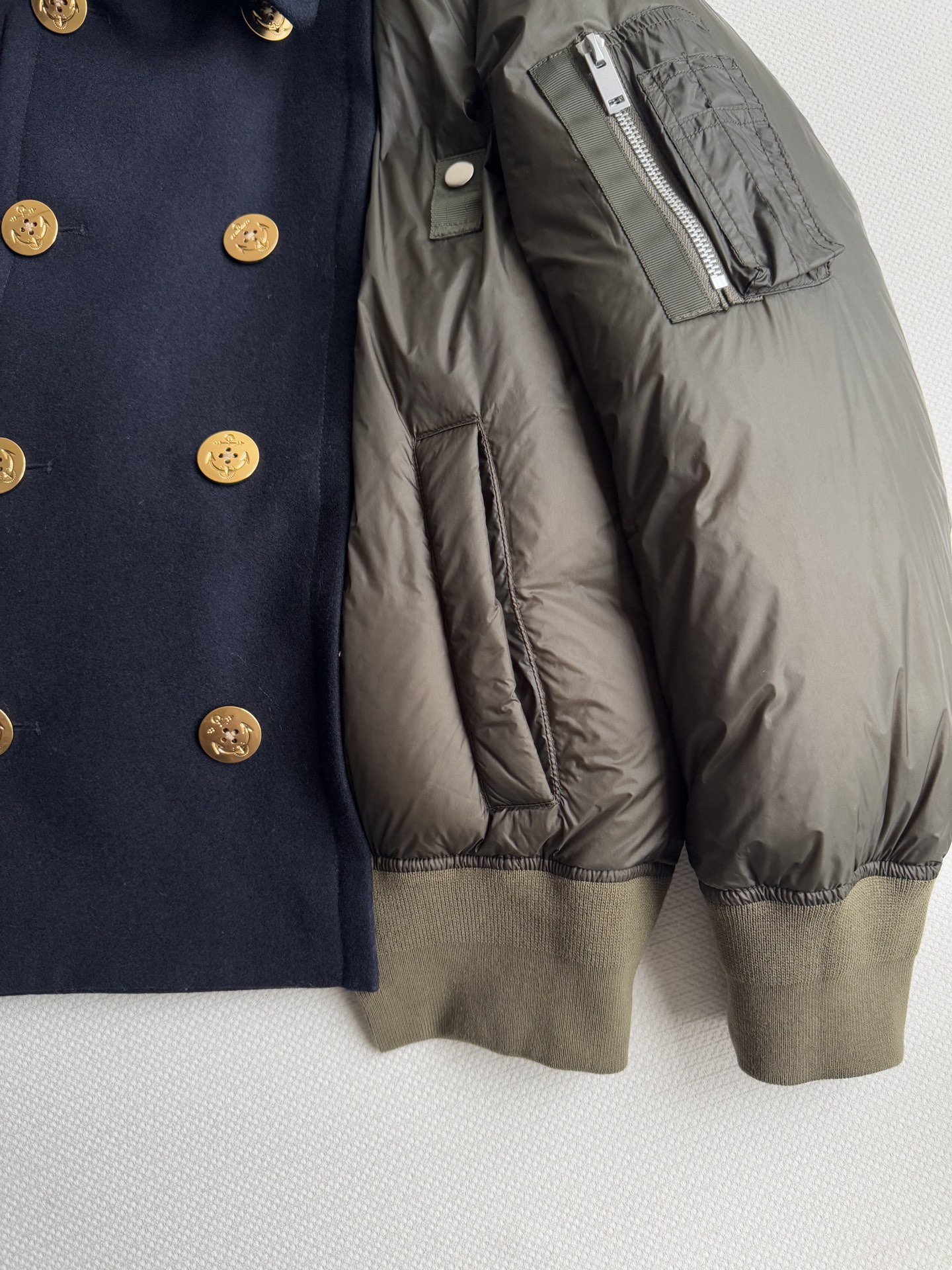 Sacai🆕25秋冬最新外套，双排扣羊毛昵子拼接外套，超级好看宽松版型飞行服，现货SML.