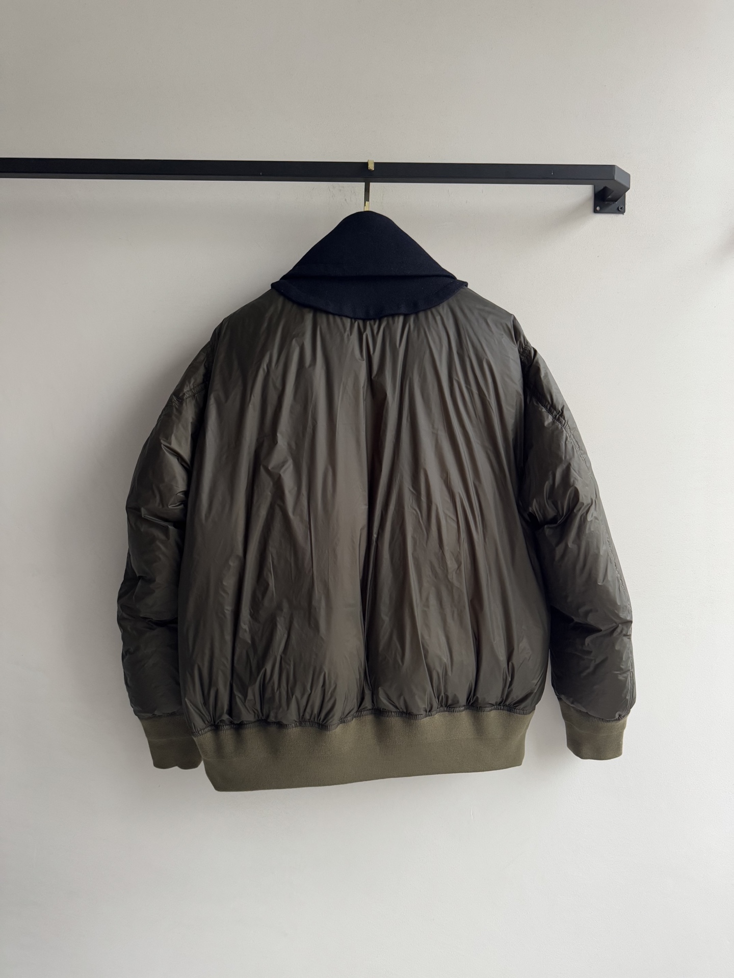 Sacai🆕25秋冬最新外套，双排扣羊毛昵子拼接外套，超级好看宽松版型飞行服，现货SML.