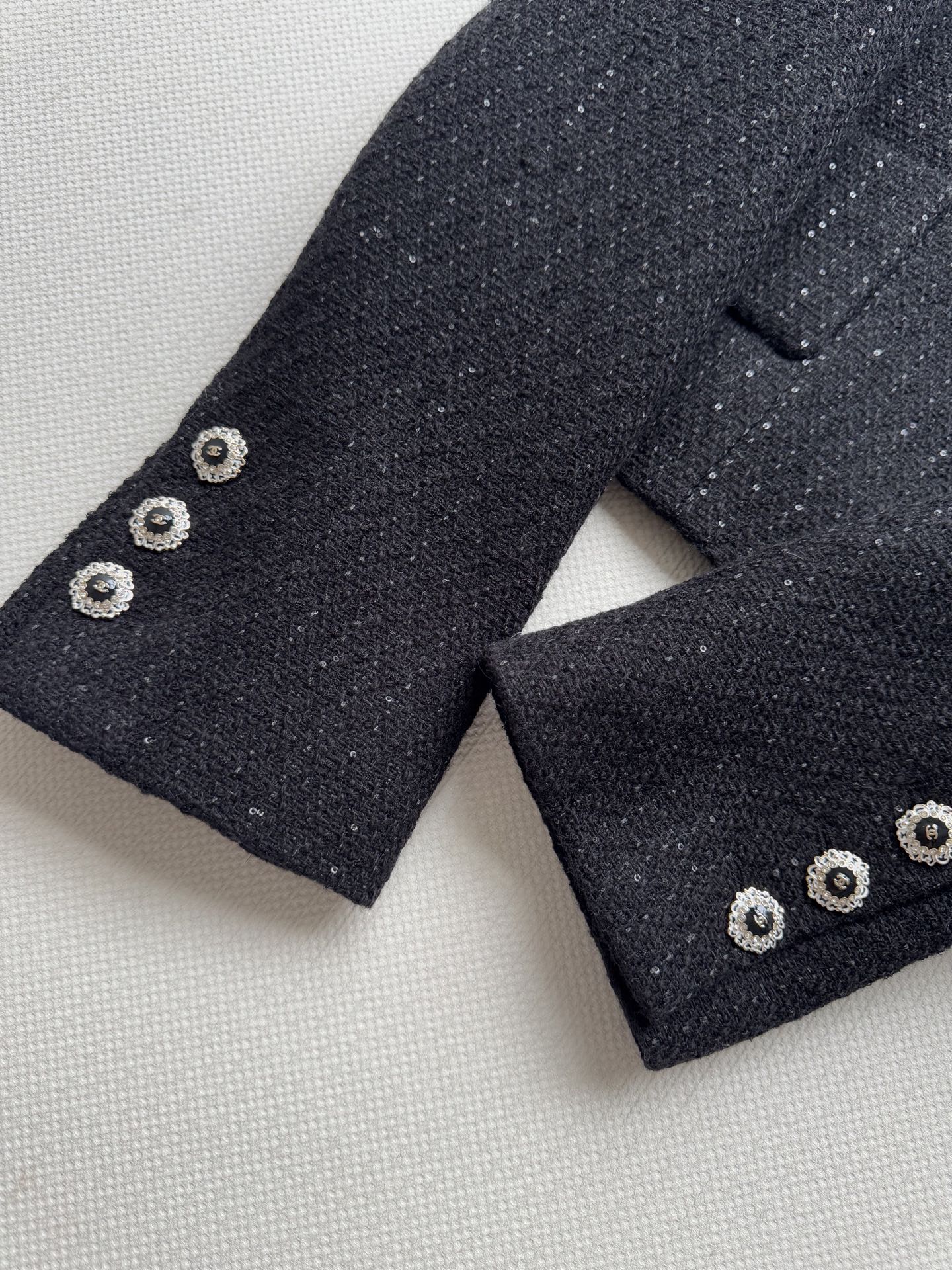 Elegant Chanel-Style Tweed Jacket - Versatile & Chic Outerwear for Women 9 i1762322817166 2278 0 7