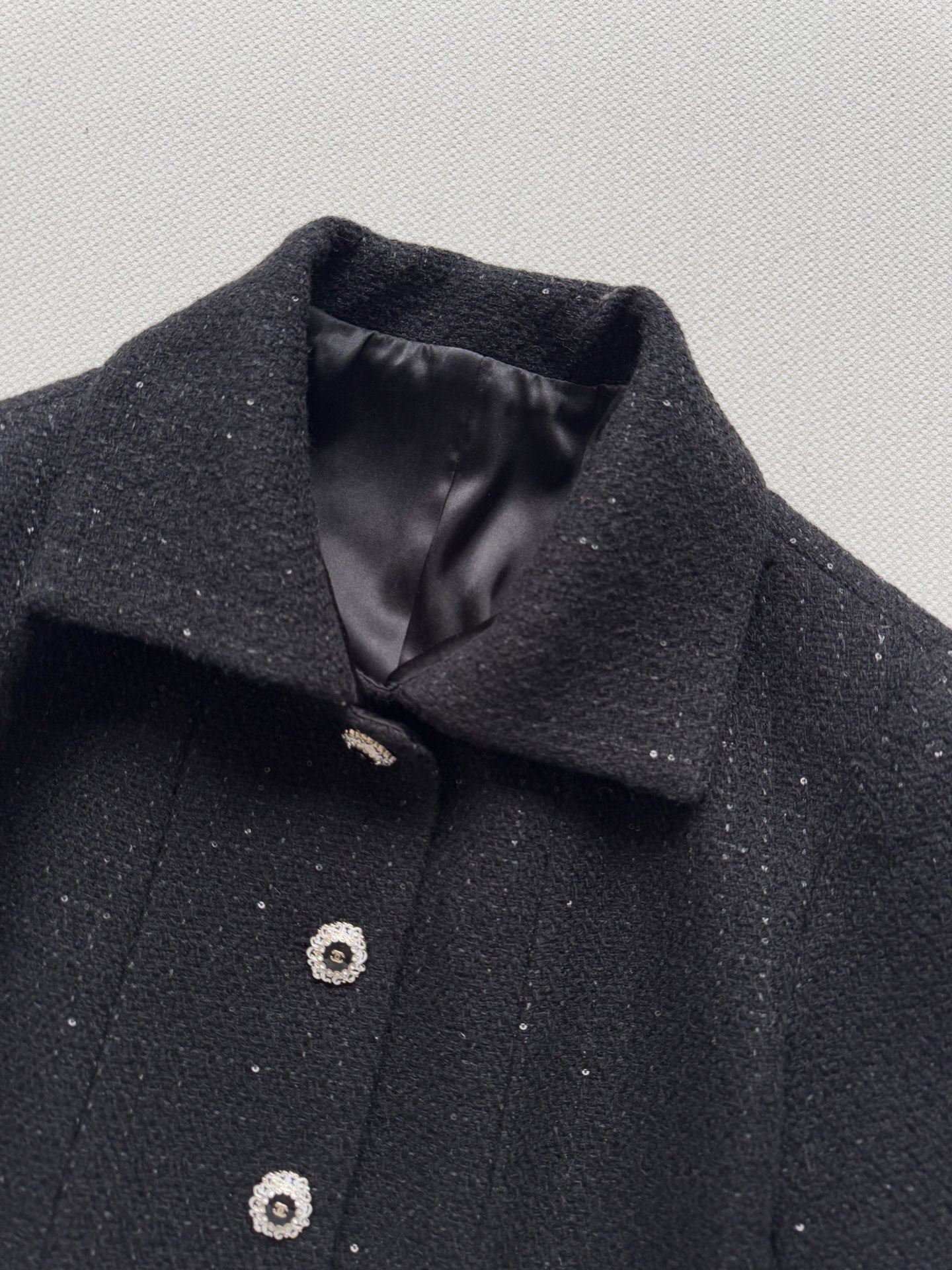 Elegant Chanel-Style Tweed Jacket - Versatile & Chic Outerwear for Women 5 i1762322817211 7195 0 3