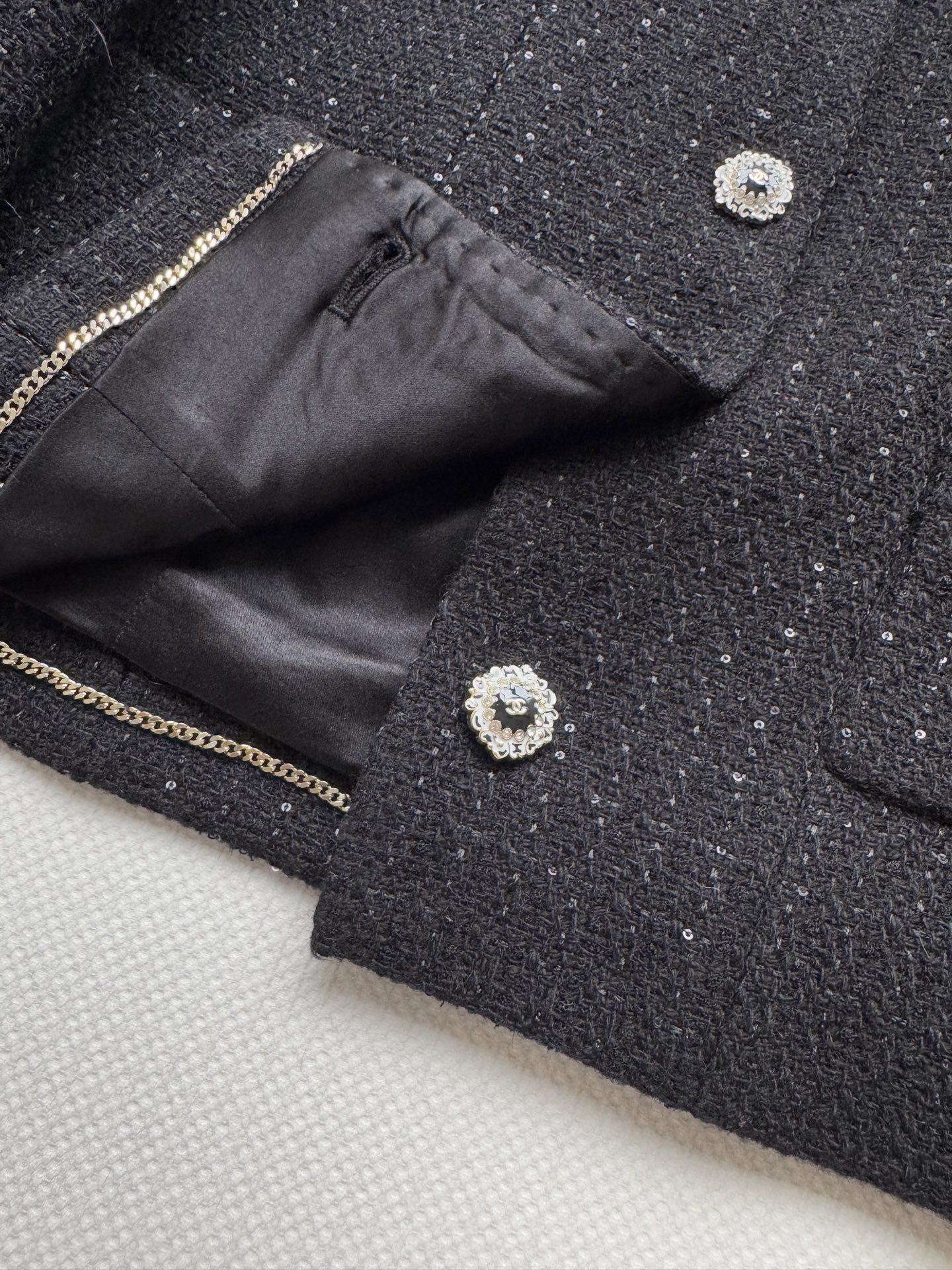 Elegant Chanel-Style Tweed Jacket - Versatile & Chic Outerwear for Women 8 i1762322817243 8751 0 6