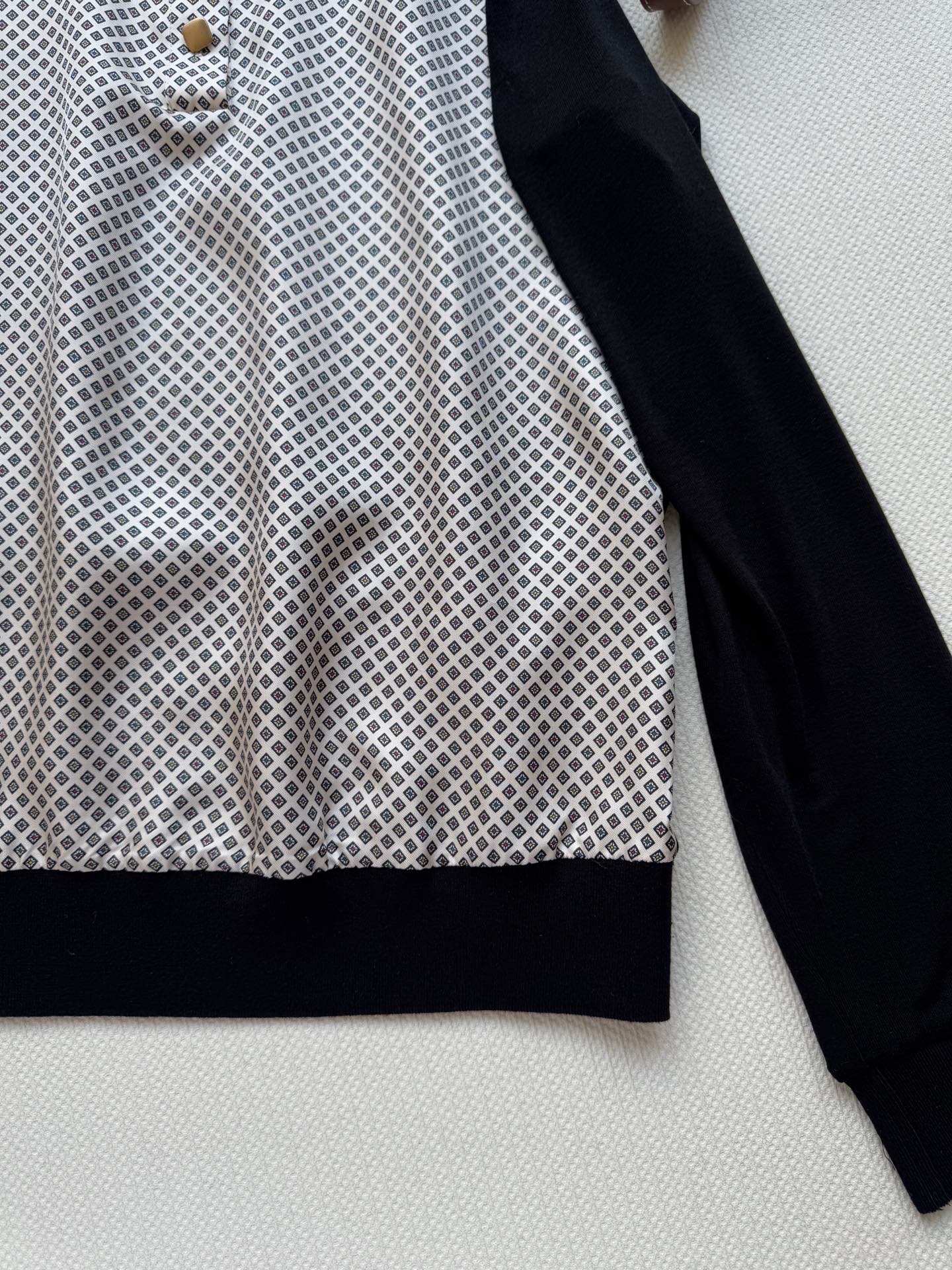 LoroPiana🆕新款，前侧真丝面料➕后侧羊毛针织ＳＭＬ.