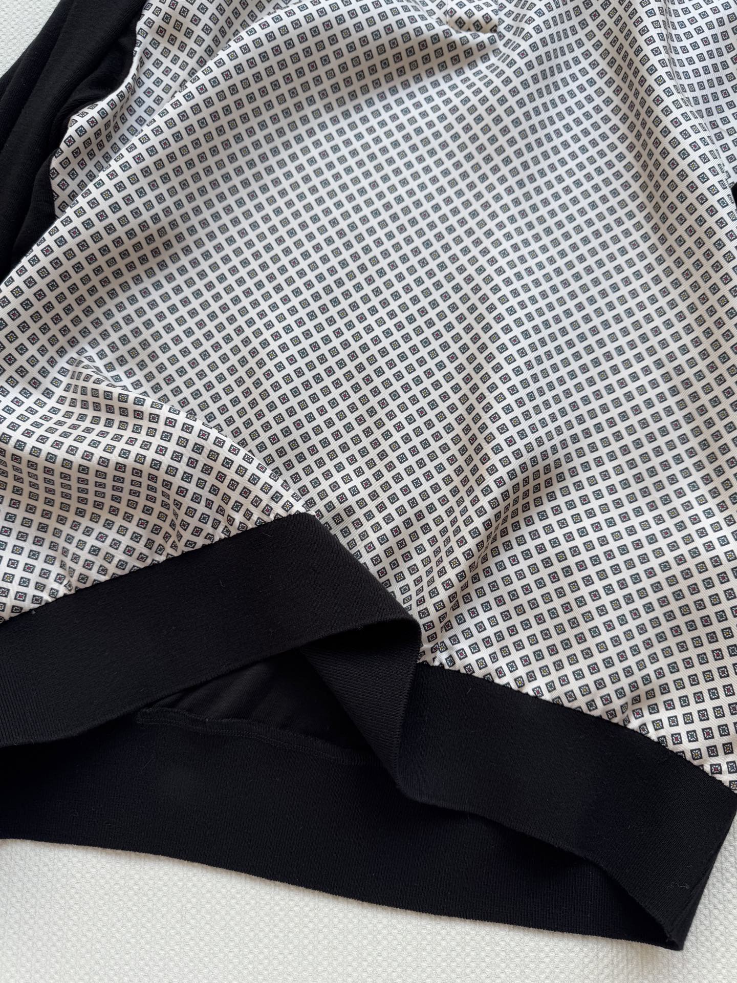 LoroPiana🆕新款，前侧真丝面料➕后侧羊毛针织ＳＭＬ.