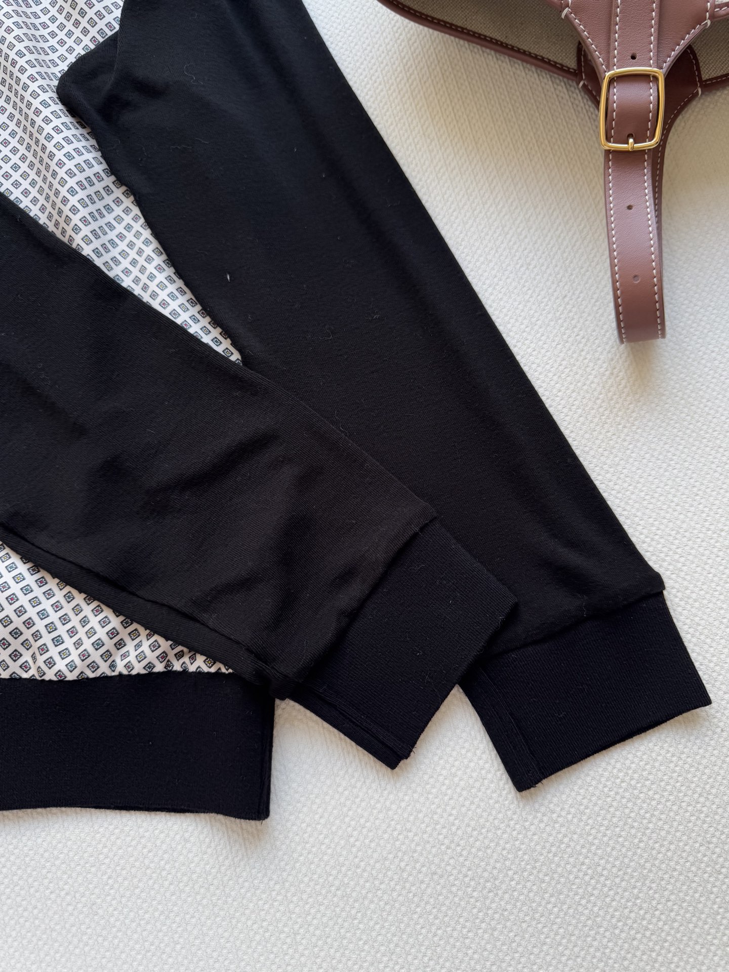 LoroPiana🆕新款，前侧真丝面料➕后侧羊毛针织ＳＭＬ.