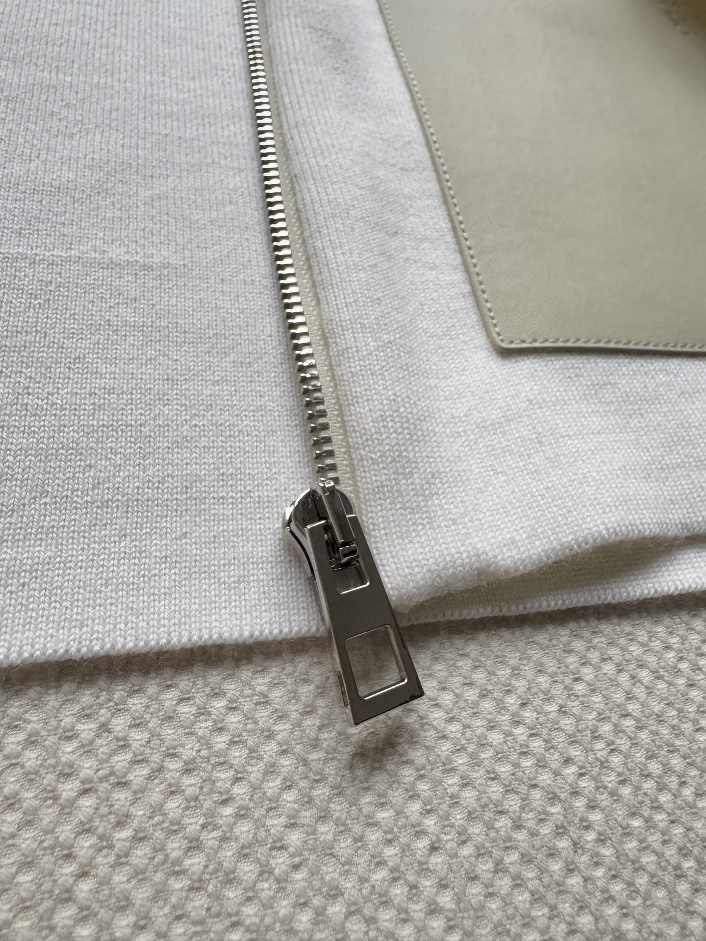 Loew*🆕新款拉链开衫，羊毛面料拼接真皮口袋ＳＭＬ.