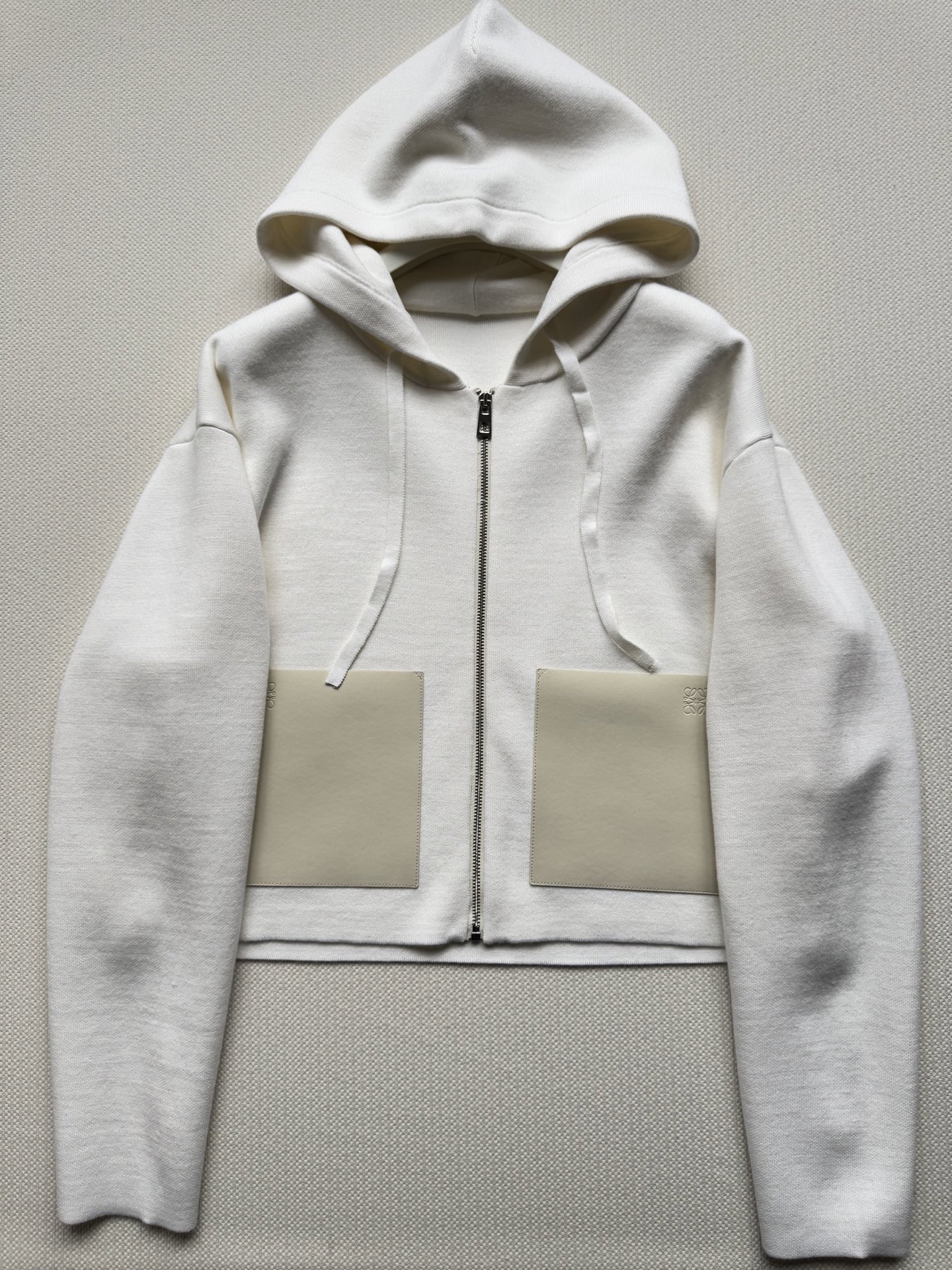 Loew*🆕新款拉链开衫，羊毛面料拼接真皮口袋ＳＭＬ.