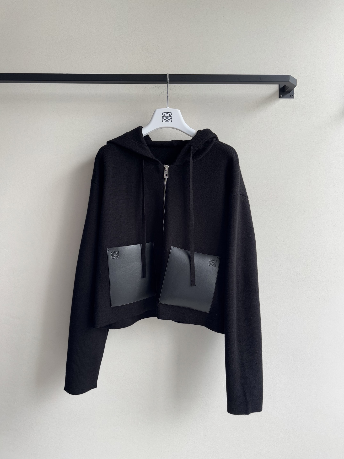 Loew*🆕新款拉链开衫，羊毛面料拼接真皮口袋ＳＭＬ.