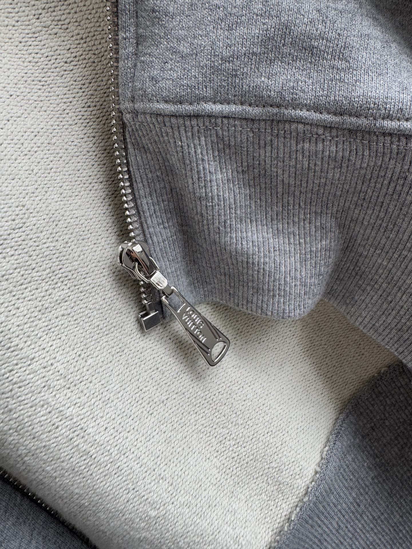 Louis Vuitto*🆕2025新品上架连帽卫衣！定制YB进口原生全棉材质光泽舒适垂顺饰以胸前标志性