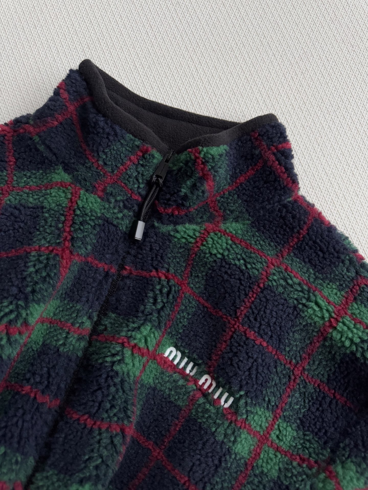 MiuMi* 🆕25Fw秋冬新款 学院风摇粒绒格纹外套丨⚠真羊毛羔绒原版开发！高版出品！高密度羊毛粒绒面