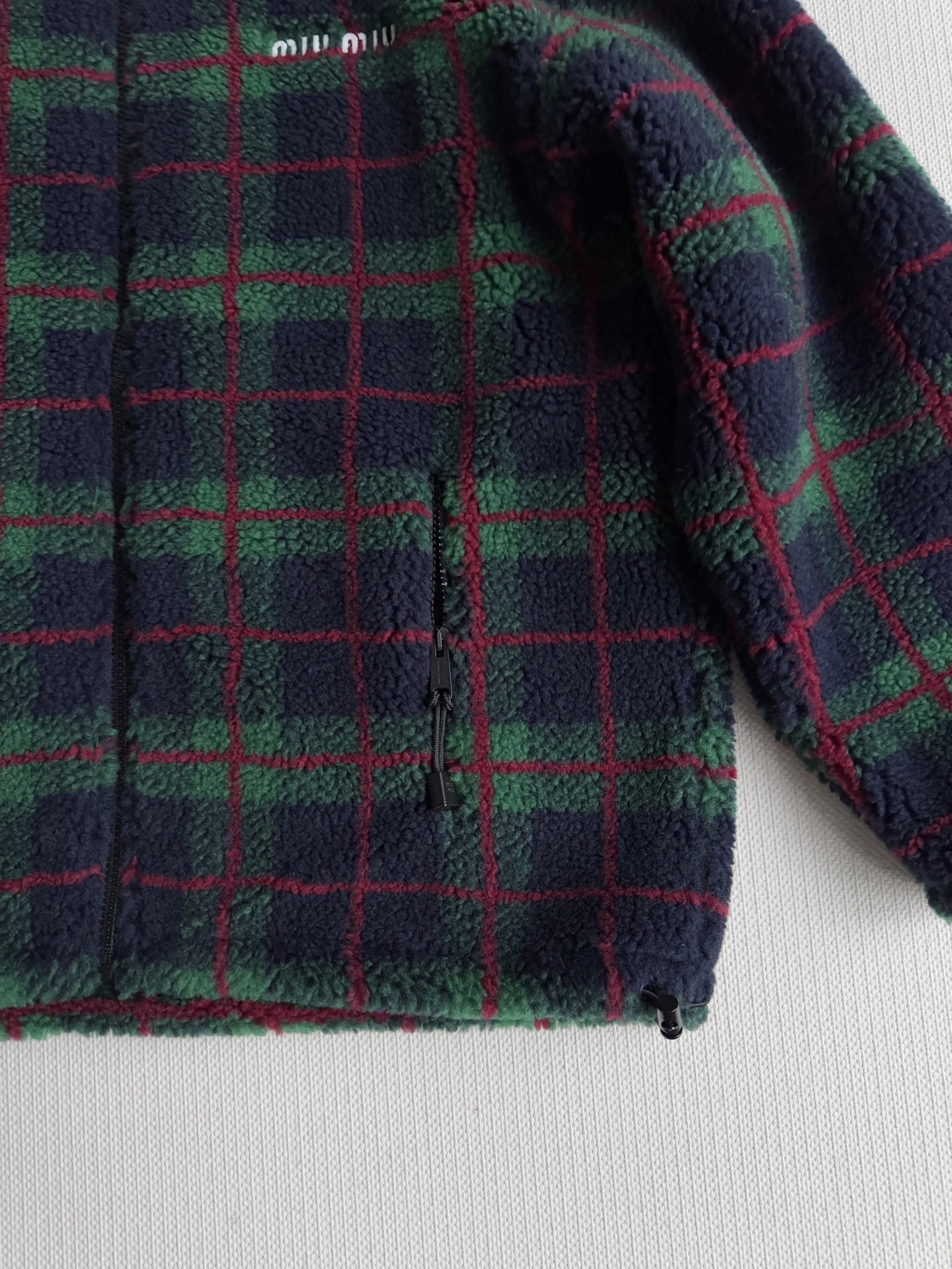 MiuMi* 🆕25Fw秋冬新款 学院风摇粒绒格纹外套丨⚠真羊毛羔绒原版开发！高版出品！高密度羊毛粒绒面