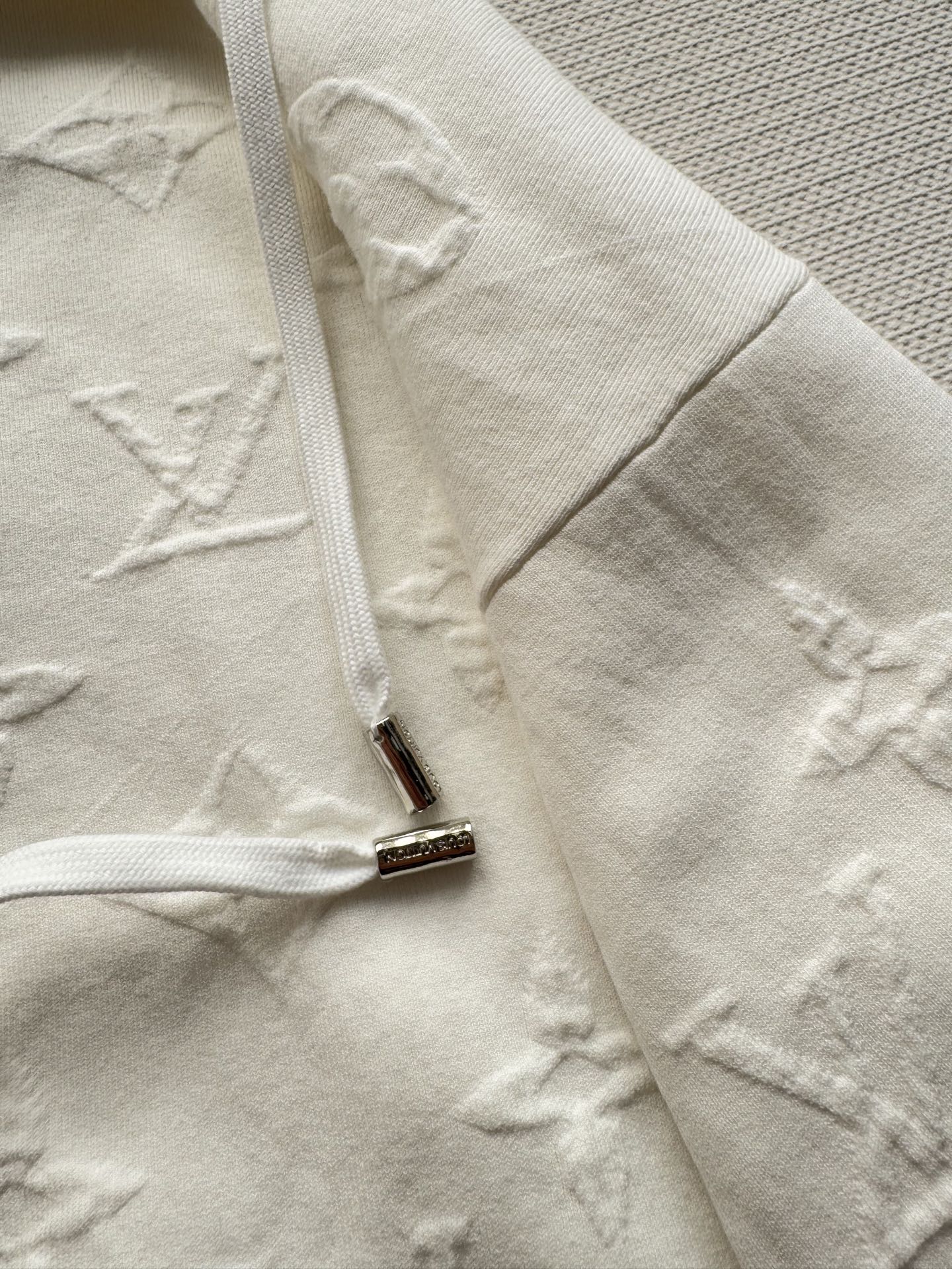 LouisVuitto*🆕2025秋冬SKI滑雪系列卫衣，柔软亲肤。Monogram暗纹提花，辨识度超高