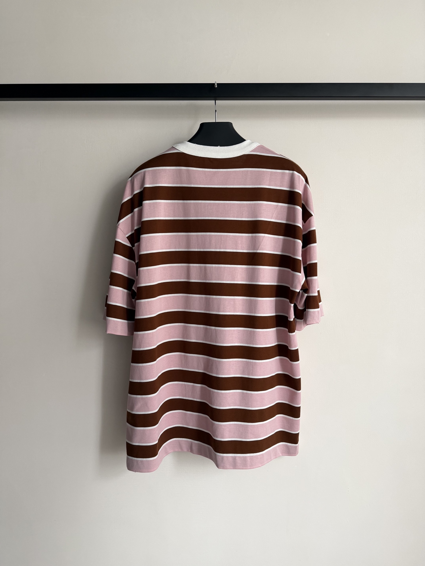 Prad*🆕26Ss春夏新款 条纹短袖圆领T恤丨⚠独家开发！高版出品！衣服每处边沿都有磨破工艺。超级高级