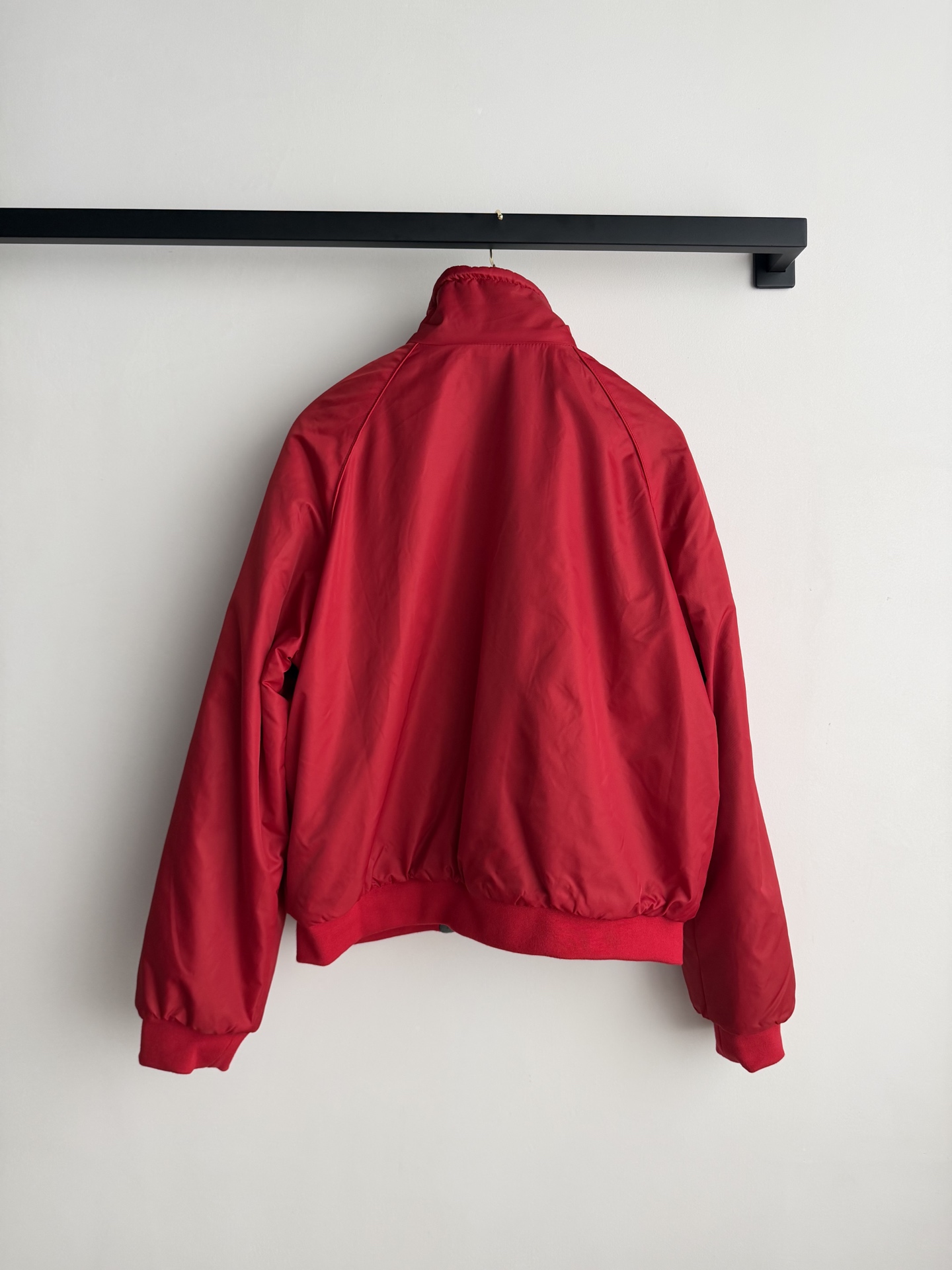 Miumi*🆕25Fw秋冬新款 字母刺绣休闲宽松两面可穿翻领夹克外套丨⚠独家开发！顶级高版出品！红与灰的