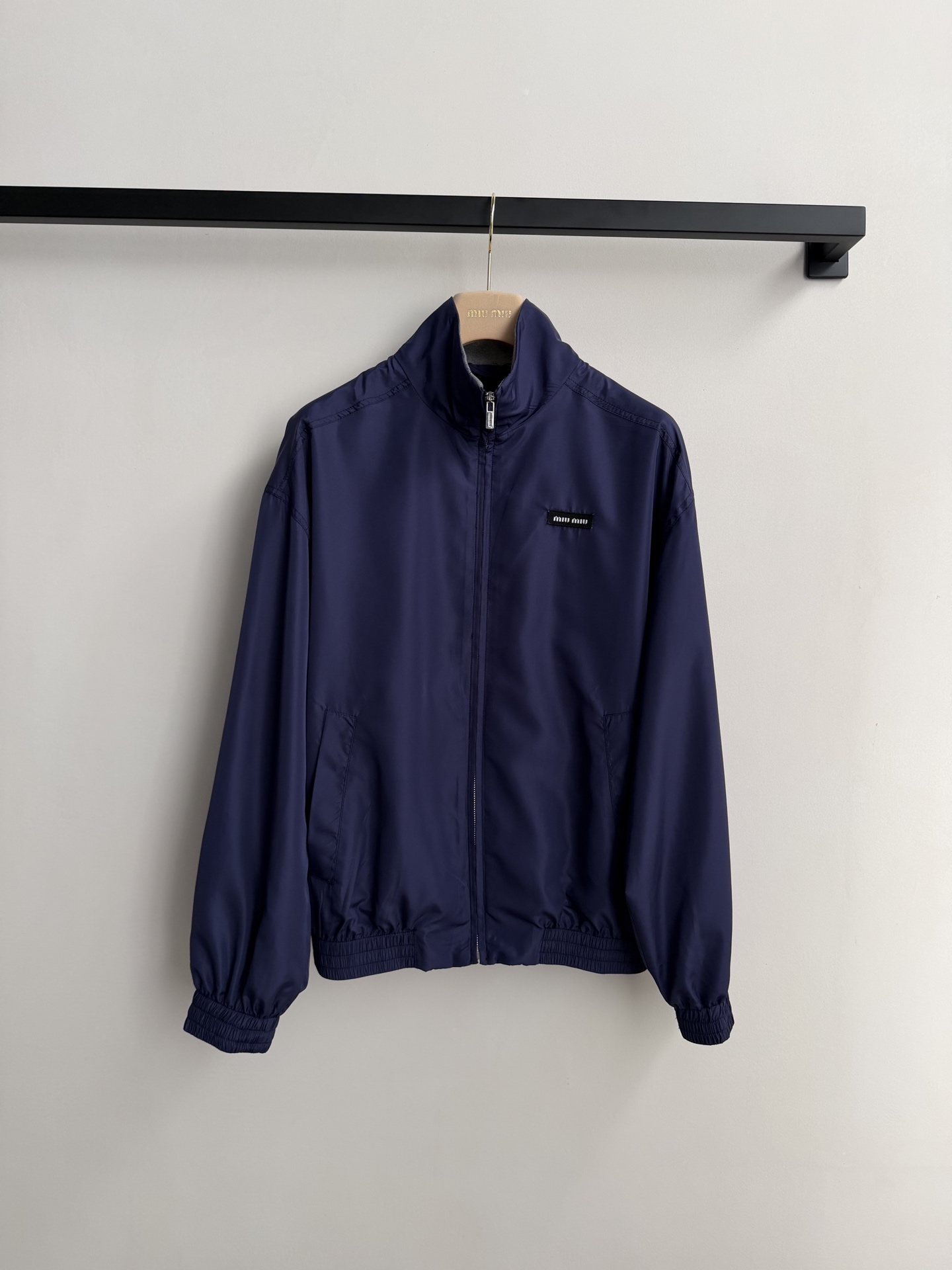 MiuMi*🆕26FW早春🎾系列 撞色拼领夹克外套 原版开发 高版本出品 这个系列太吸睛了～撞色防风外套