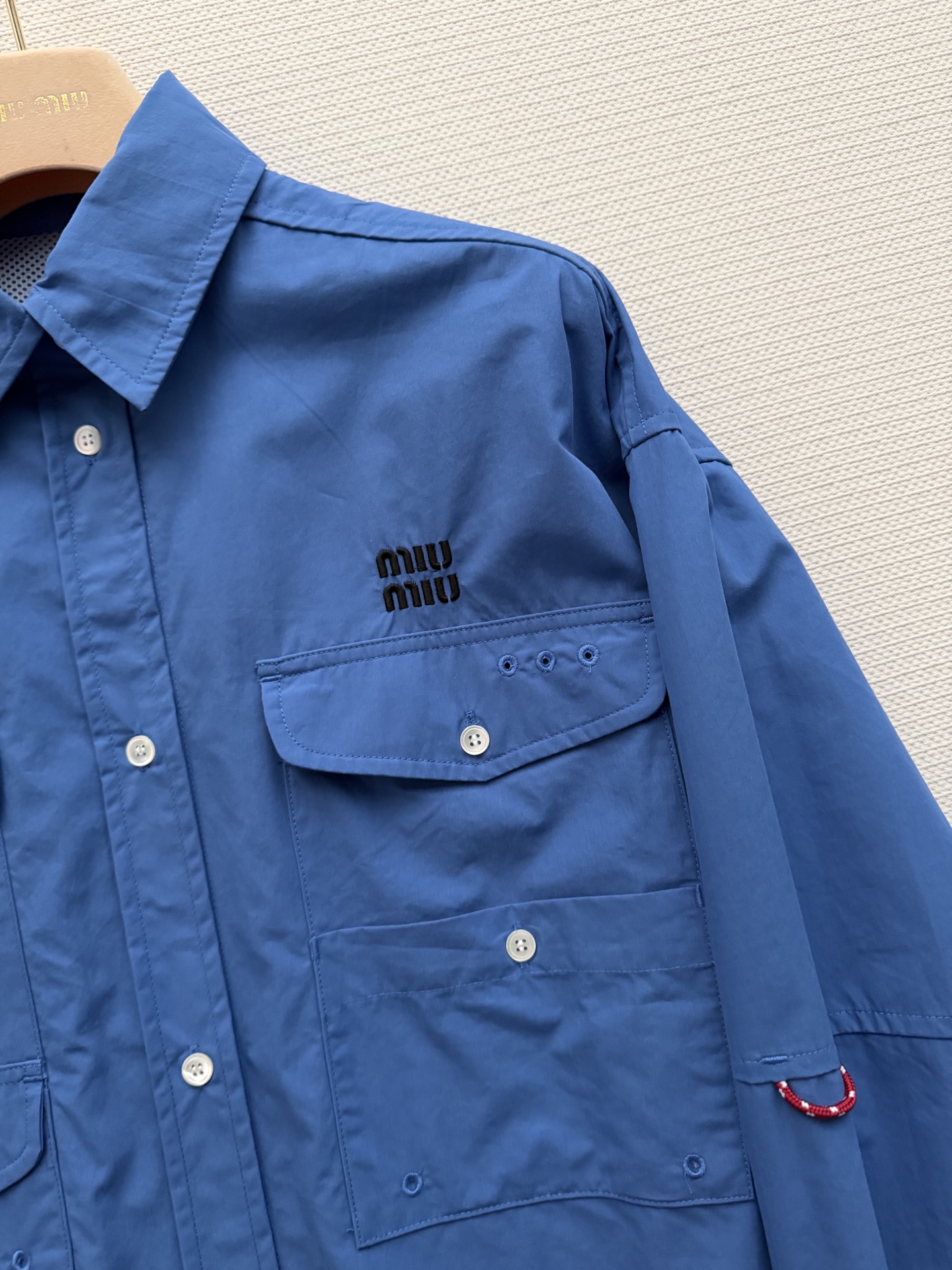 Miu Mi*🆕26Ss早春新款 克莱因蓝府绸衬衫丨⚠独家开发！顶级高版出品！以极具视觉冲击力的高饱和克