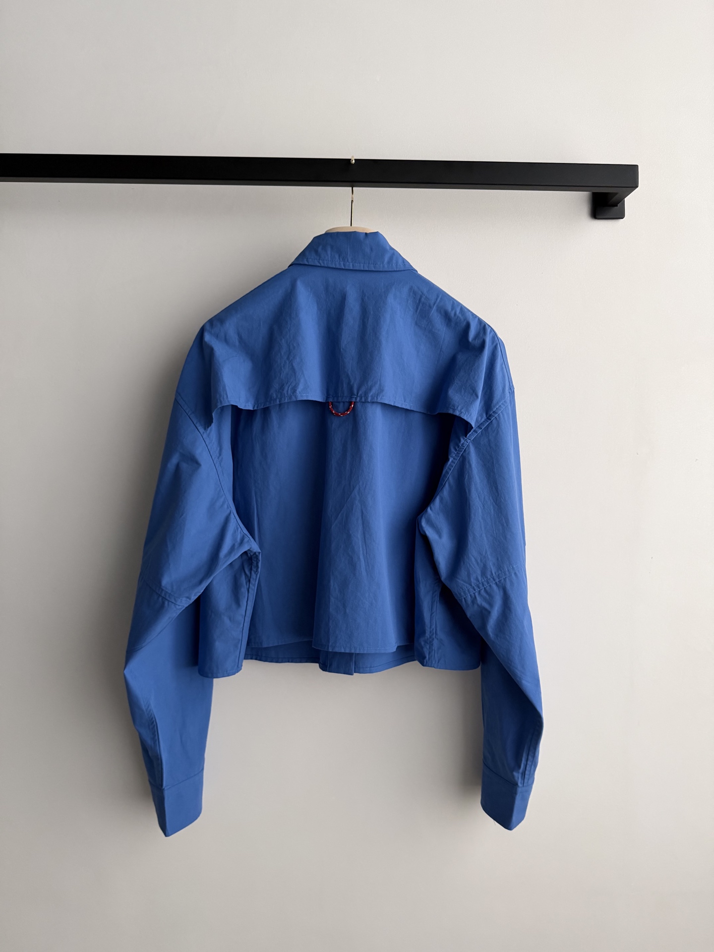 Miu Mi*🆕26Ss早春新款 克莱因蓝府绸衬衫丨⚠独家开发！顶级高版出品！以极具视觉冲击力的高饱和克