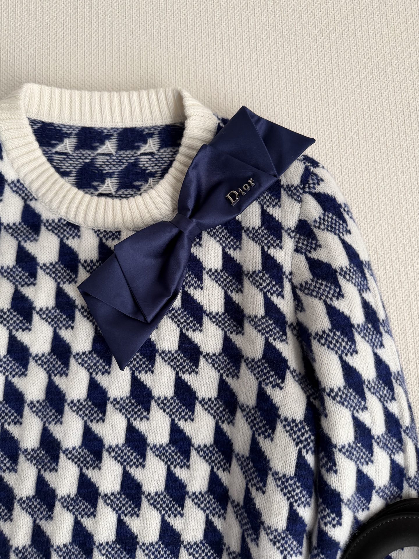 Dio*🆕26Ss早春新款 蝴蝶结千鸟格羊毛针织毛衣丨⚠独家开发！顶级高版出品！以经典蓝白千鸟格纹为基底