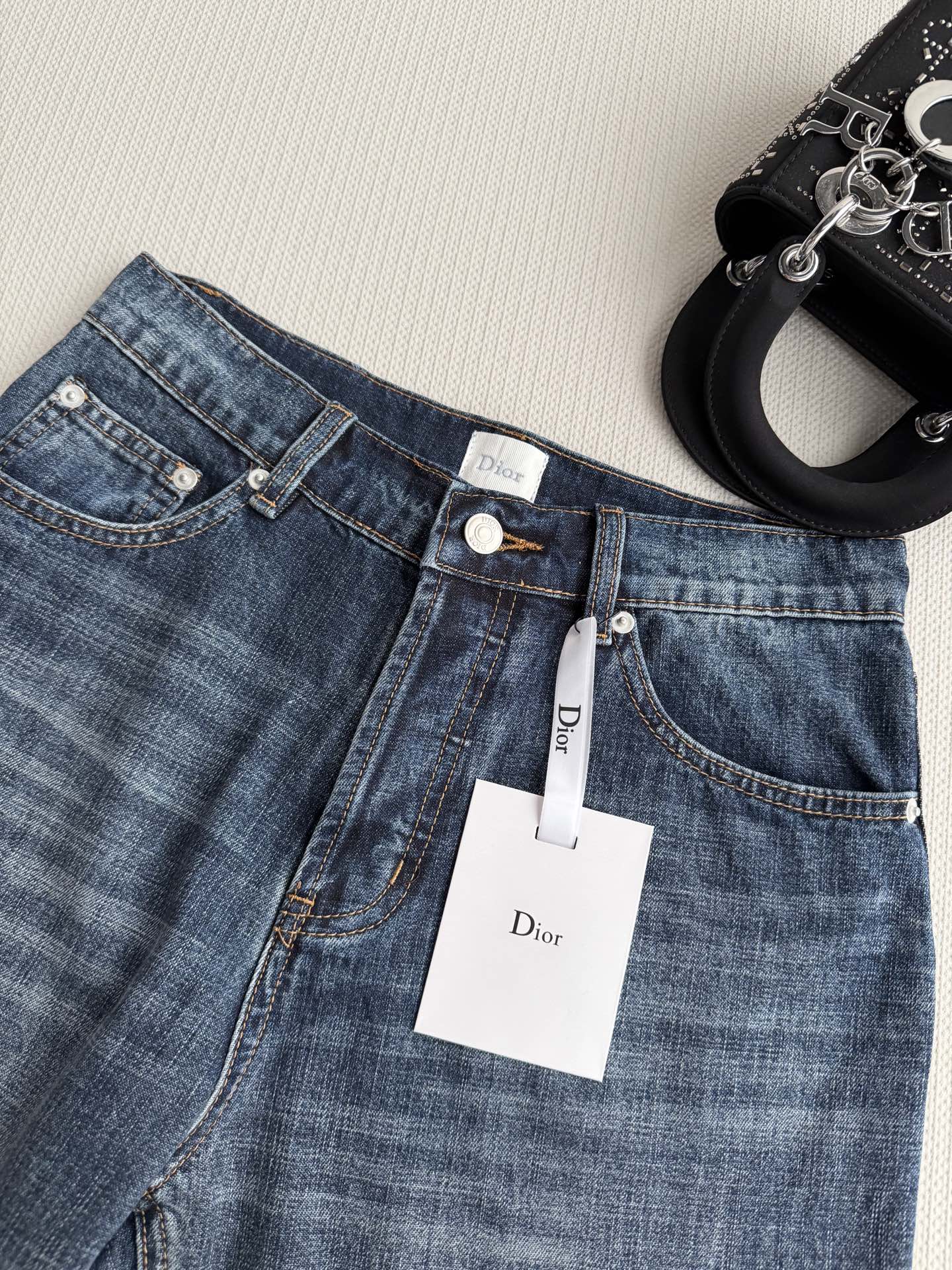 Dio*🆕2026春夏新款女士蓝色时尚百搭高级感气质直筒裤顶级版本，选用纯棉牛仔面料，五金YB定制，双重