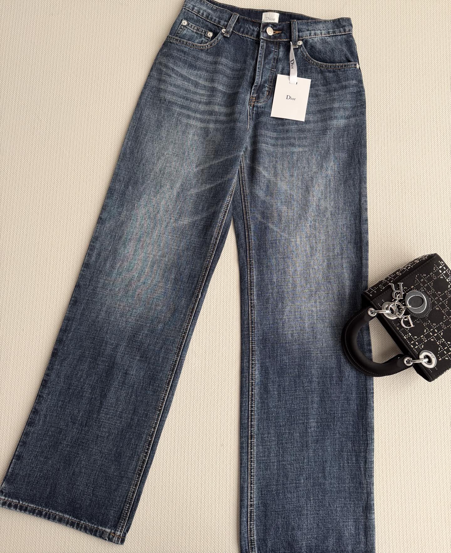 Dio*🆕2026春夏新款女士蓝色时尚百搭高级感气质直筒裤顶级版本，选用纯棉牛仔面料，五金YB定制，双重