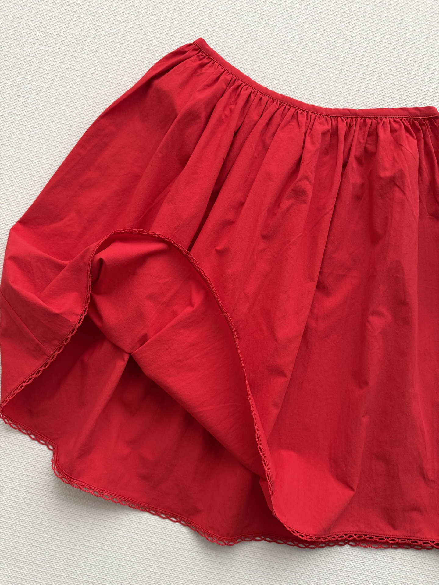 Miumi* 🆕26Ss春夏新款 知性分子学院风花边白色半裙。原版1:1定制花边开发！高版出品！定制进口