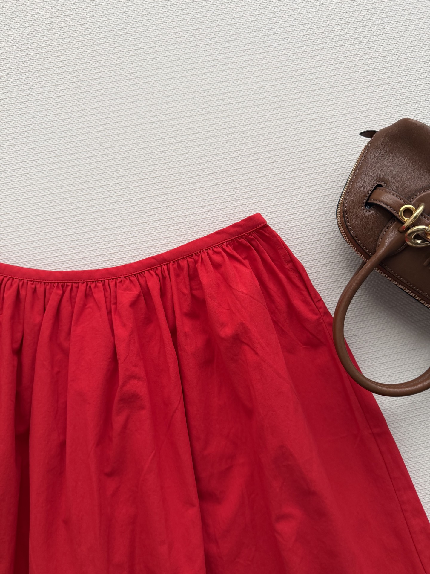 Miumi* 🆕26Ss春夏新款 知性分子学院风花边白色半裙。原版1:1定制花边开发！高版出品！定制进口