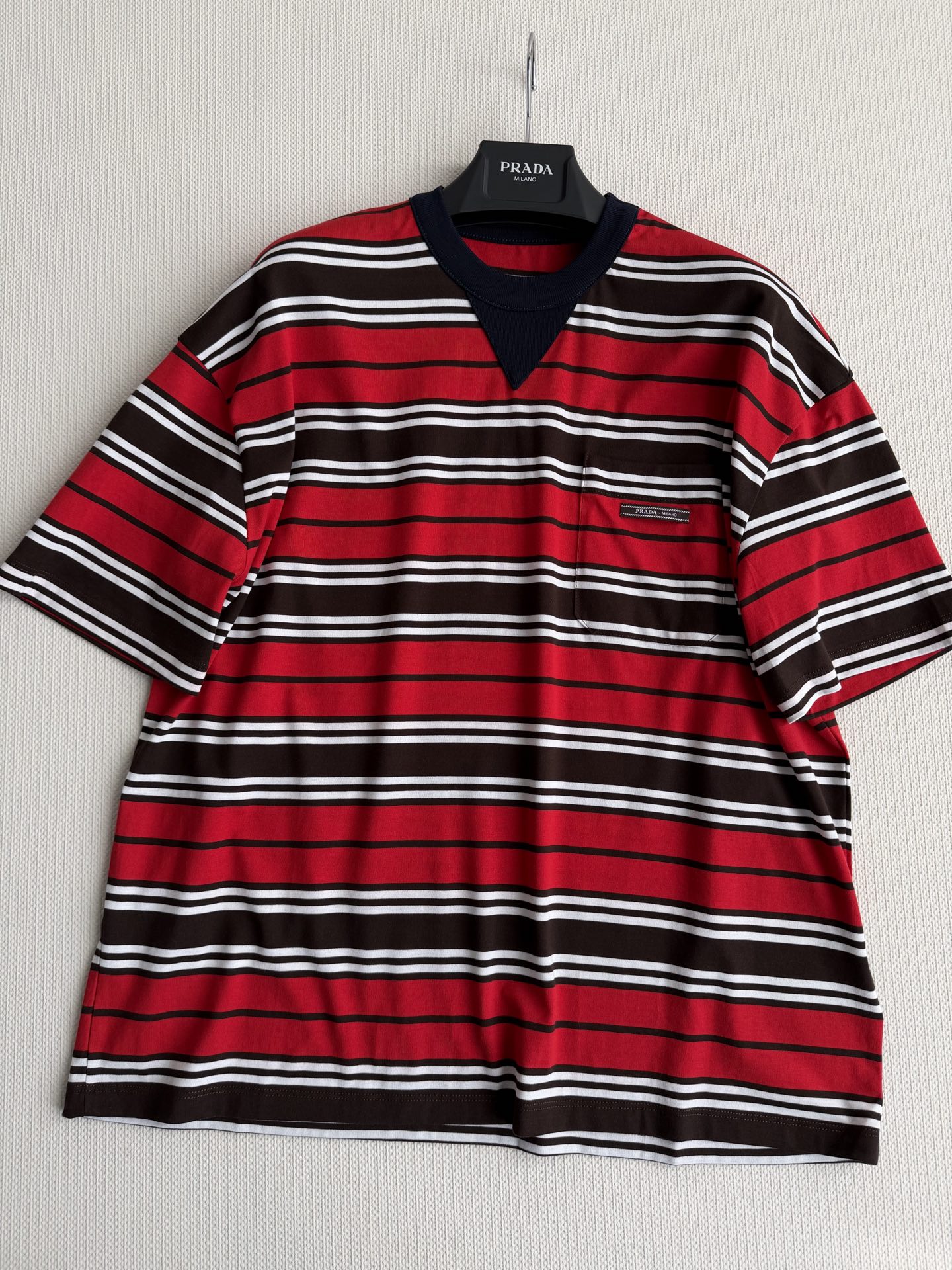 Prad*🆕26Ss春夏新款 条纹短袖圆领T恤丨⚠独家开发！高版出品！衣服每处边沿都有磨破工艺。超级高级