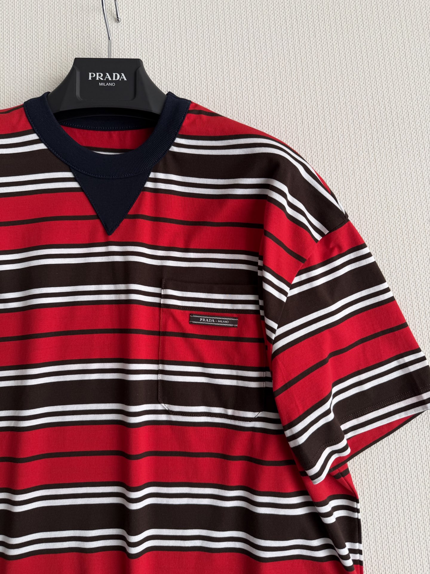 Prad*🆕26Ss春夏新款 条纹短袖圆领T恤丨⚠独家开发！高版出品！衣服每处边沿都有磨破工艺。超级高级