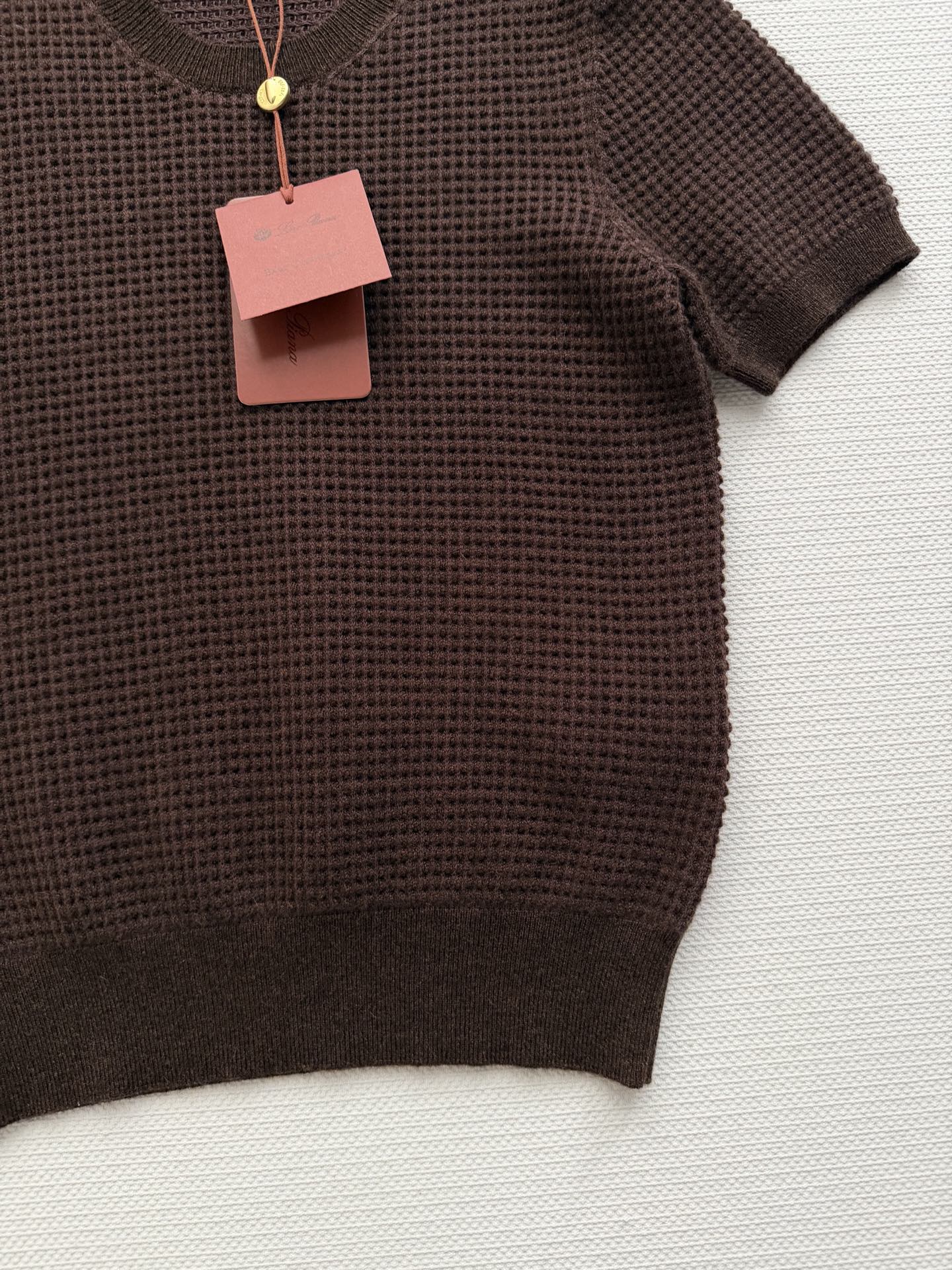 Loro Pian*🆕华夫格羊绒短袖，54%羊绒+46%棉混纺，触感柔软亲肤，保暖又透气。浅驼杂色低调高