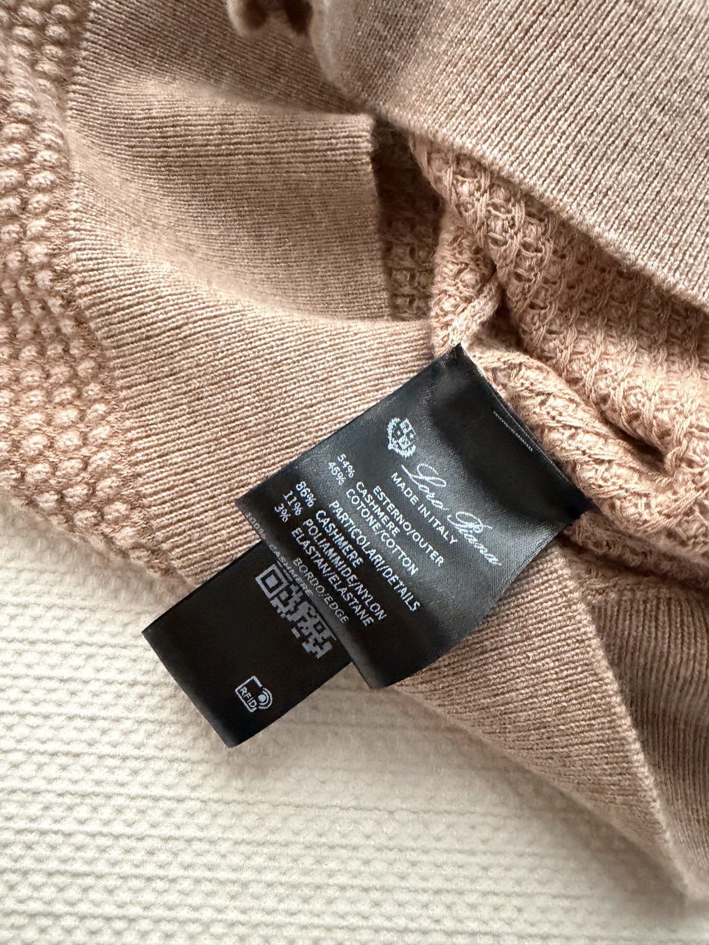 Loro Pian*🆕华夫格羊绒短袖，54%羊绒+46%棉混纺，触感柔软亲肤，保暖又透气。浅驼杂色低调高