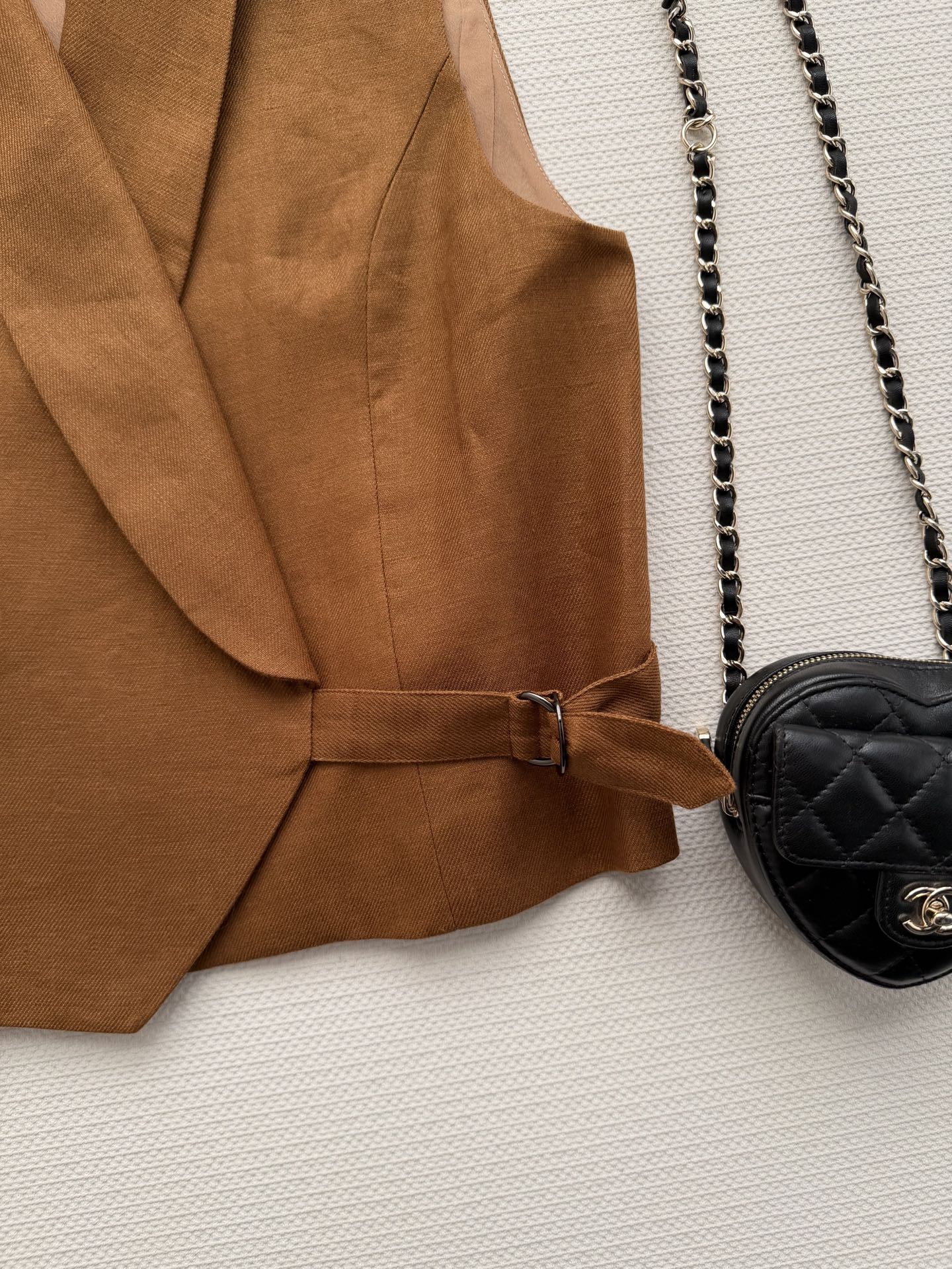 Brunello Cucinelli 2026春夏亚麻马甲，采用高品质亚麻，轻盈透气，春夏穿超舒服！焦糖