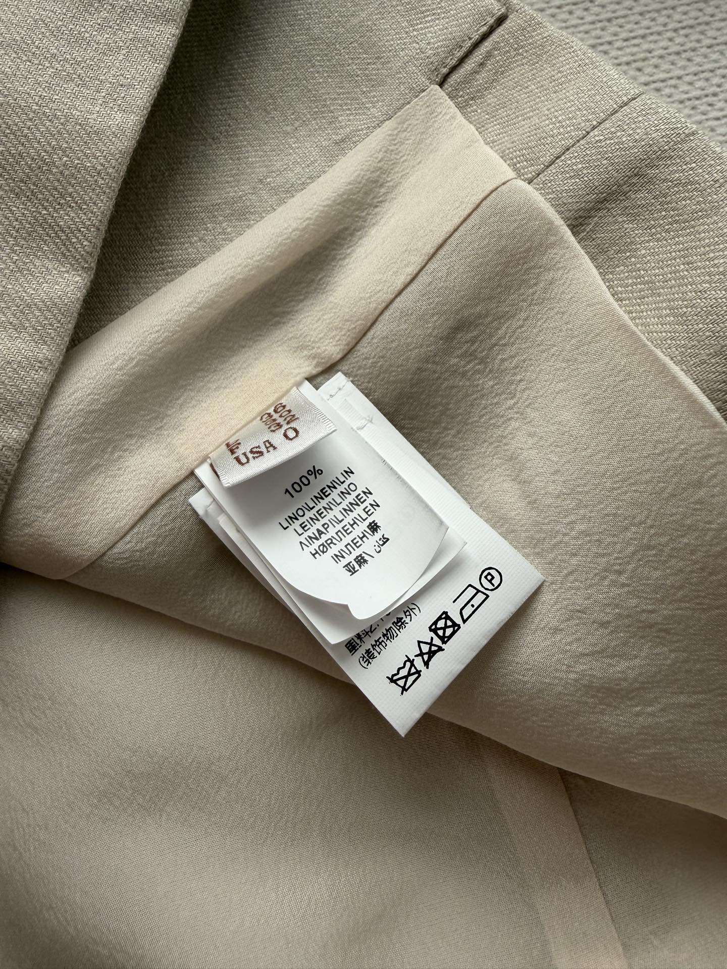 Brunello Cucinelli 2026春夏亚麻马甲，采用高品质亚麻，轻盈透气，春夏穿超舒服！焦糖