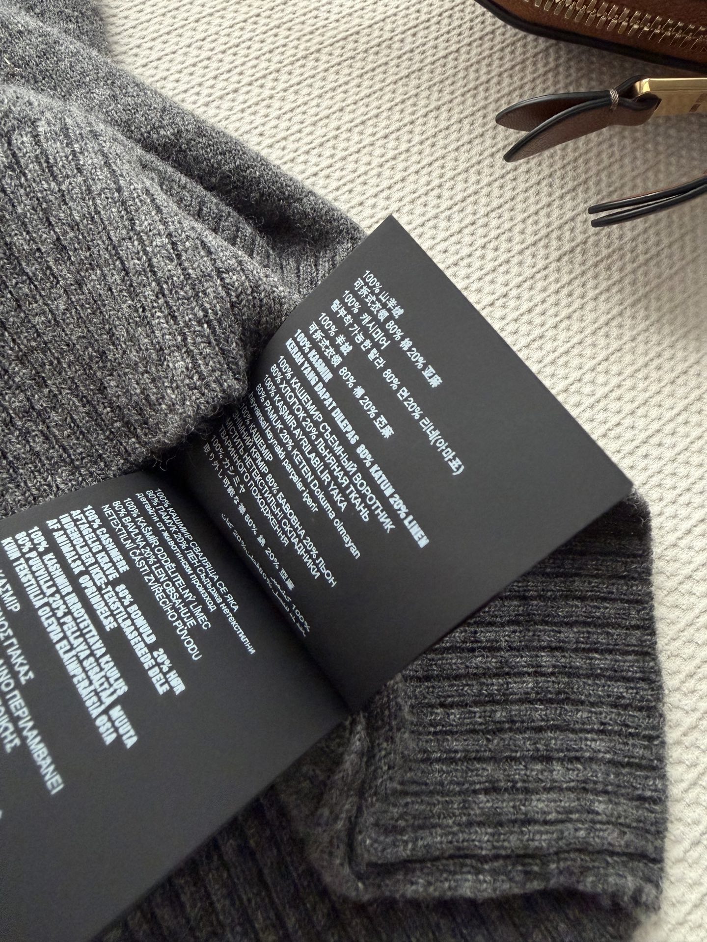 𝐌𝐢𝐮𝐌𝐢*🆕26new🪄可拆卸花边衬衫领针织短袖🧸🐑复古学院减龄风格轻松get，正肩收身版型上身百搭不