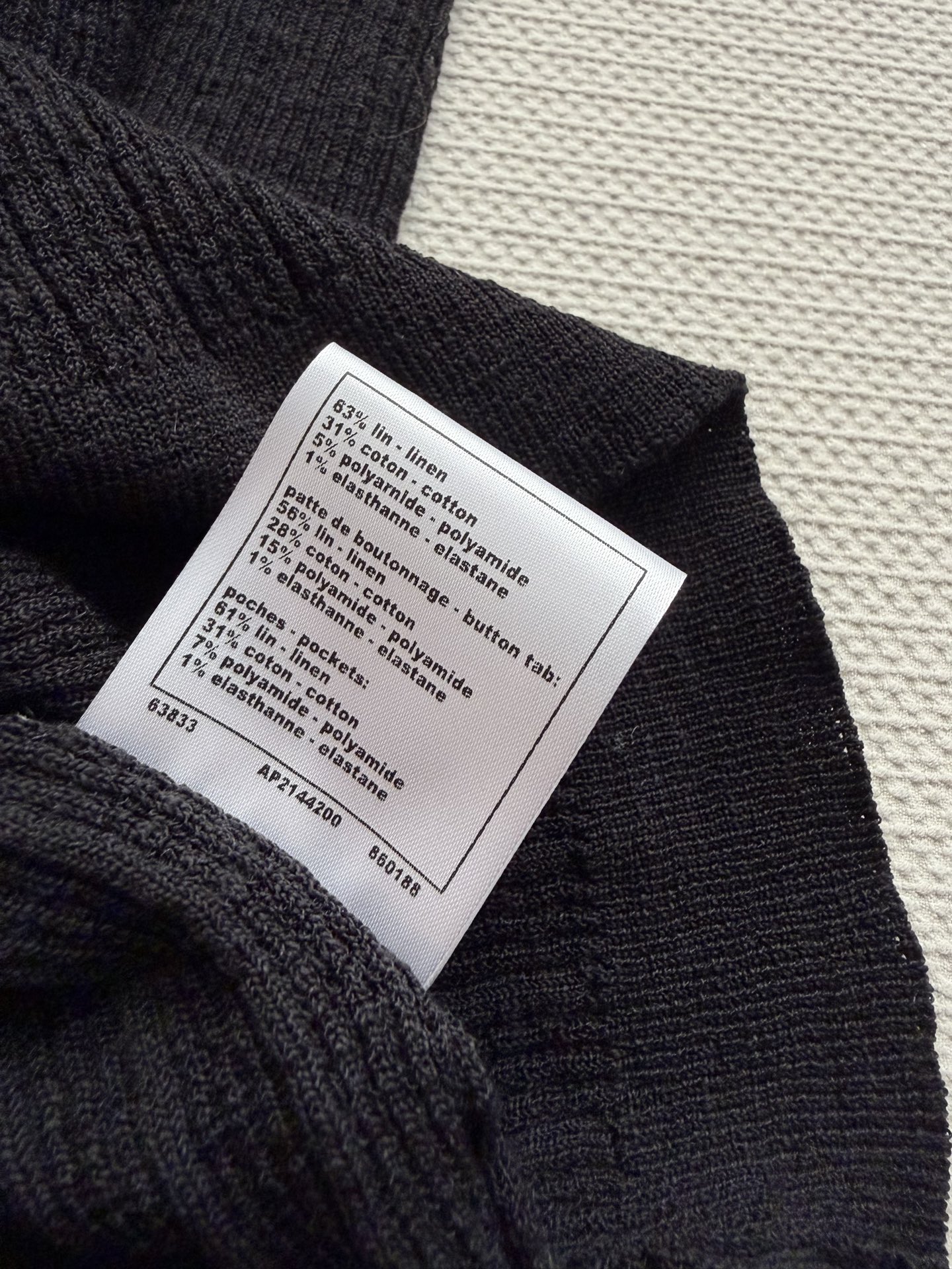 Chane*🆕新款，早春针织长袖ＳＭＬ.