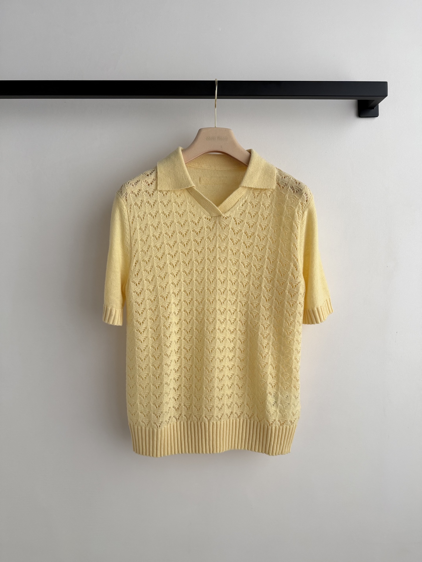 Miumi* 🆕26Ss早春新款 镂空翻领针织polo衫丨独家yb开发！高版出品！甄选细腻羊毛羊绒混纺面